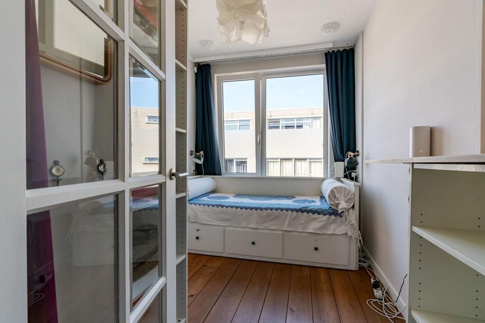 Van Kinsbergenstraat 25 .