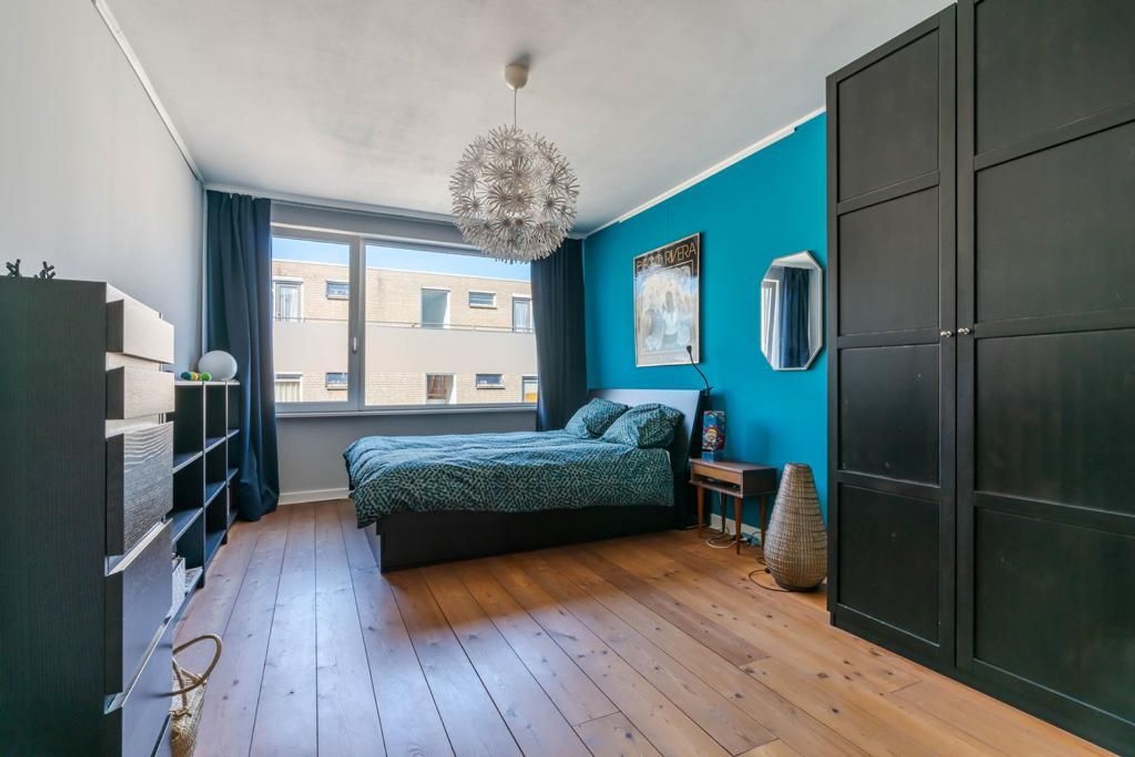 Van Kinsbergenstraat 25 .