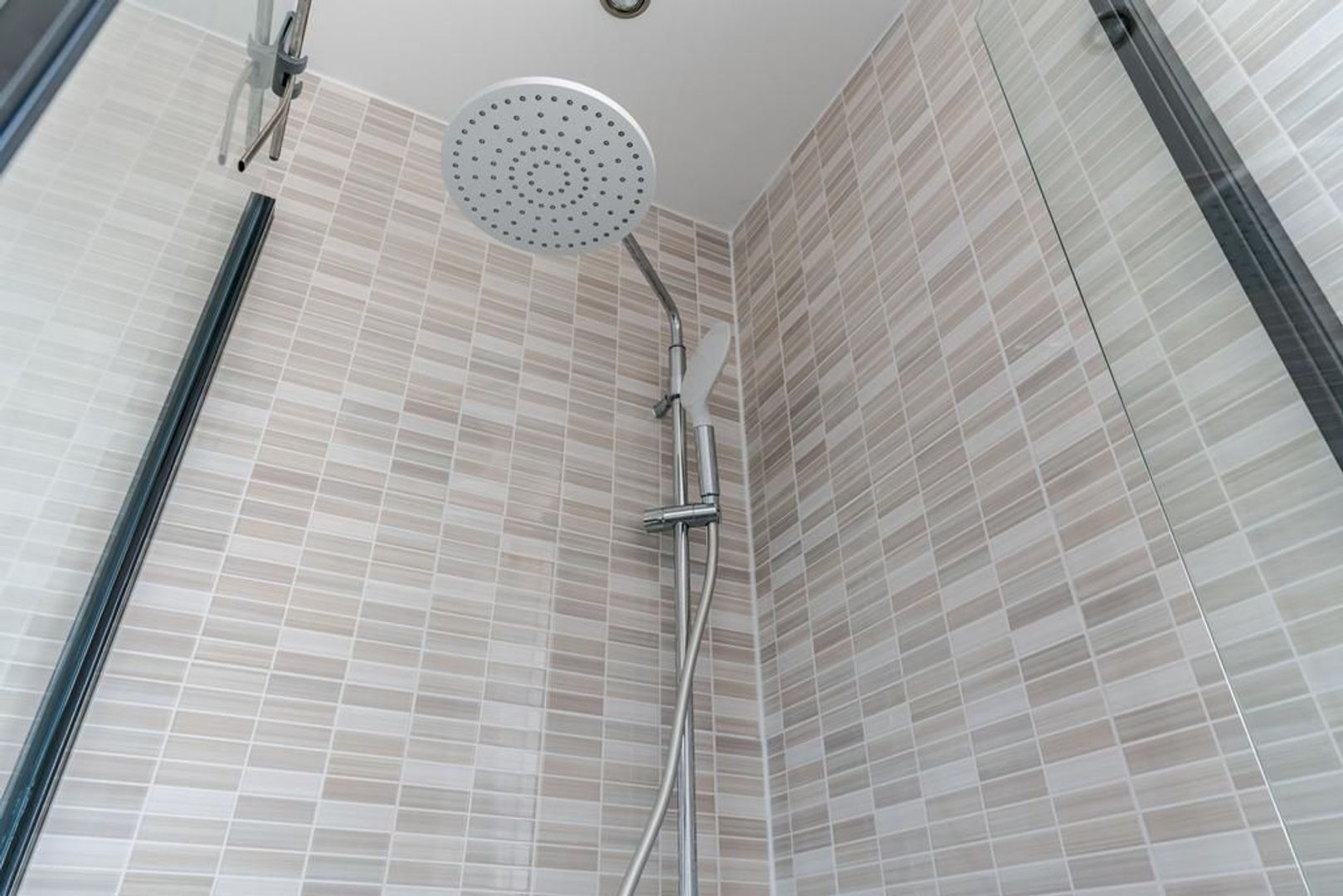 Van Kinsbergenstraat 25 .