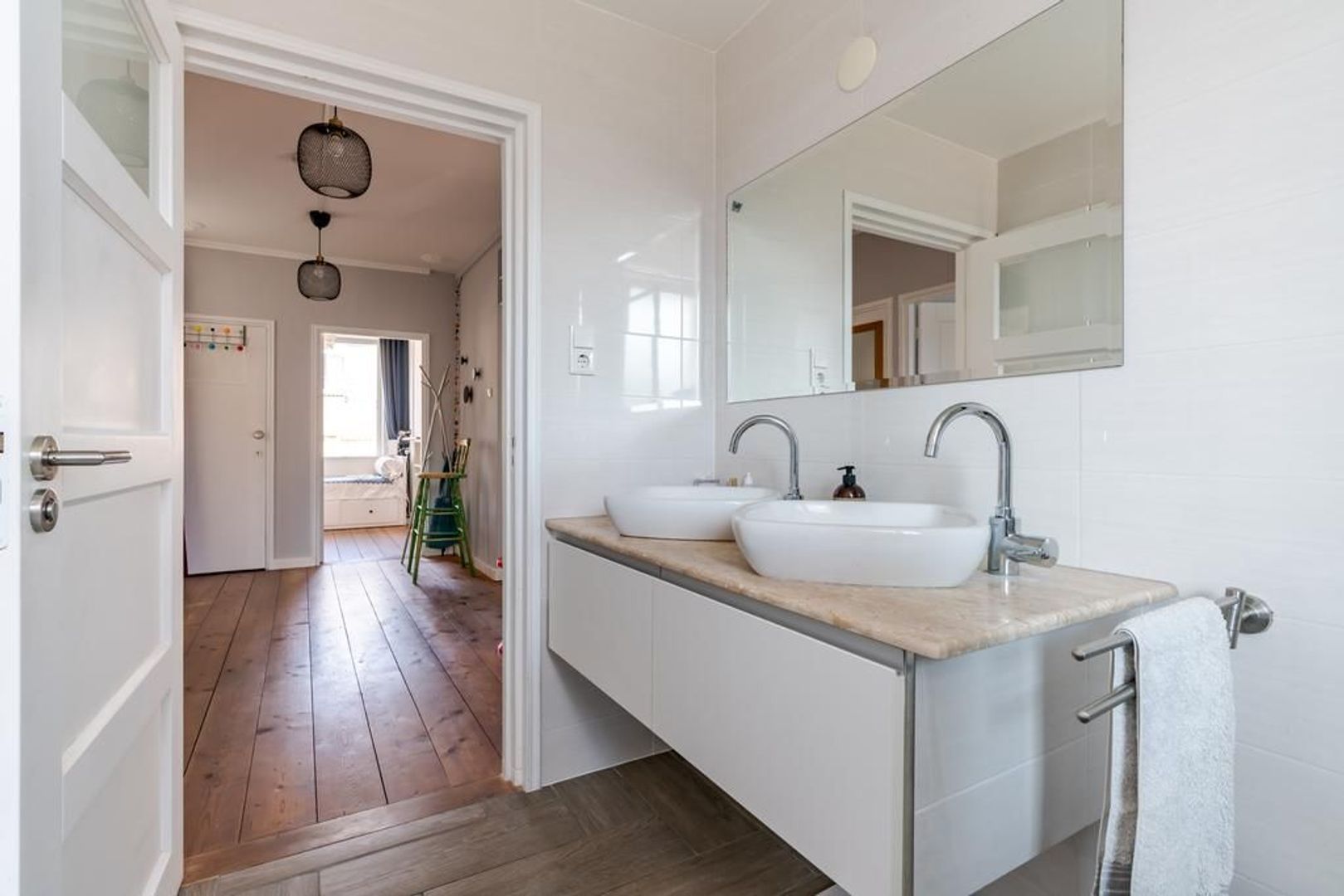 Van Kinsbergenstraat 25 .