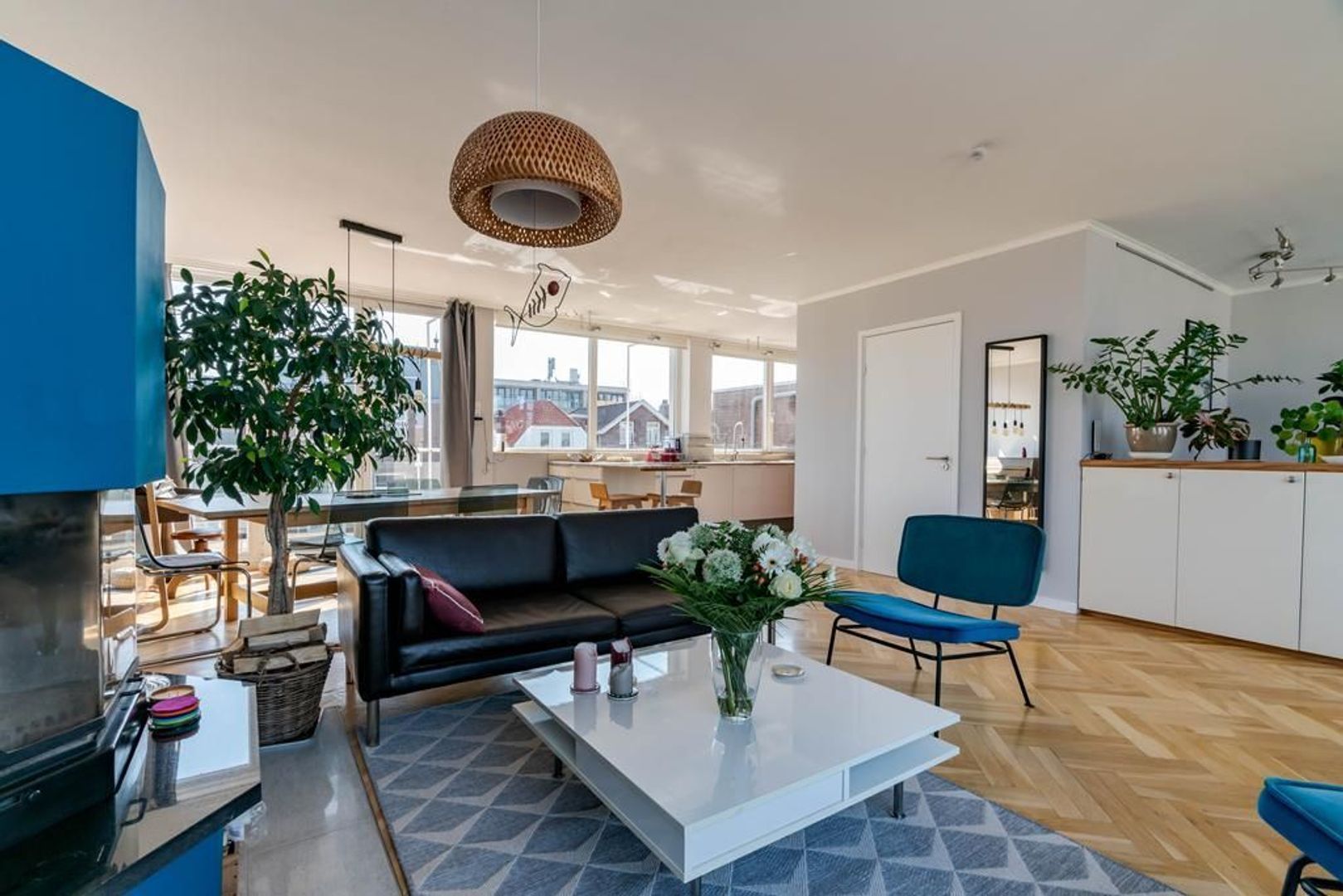 Van Kinsbergenstraat 25 .