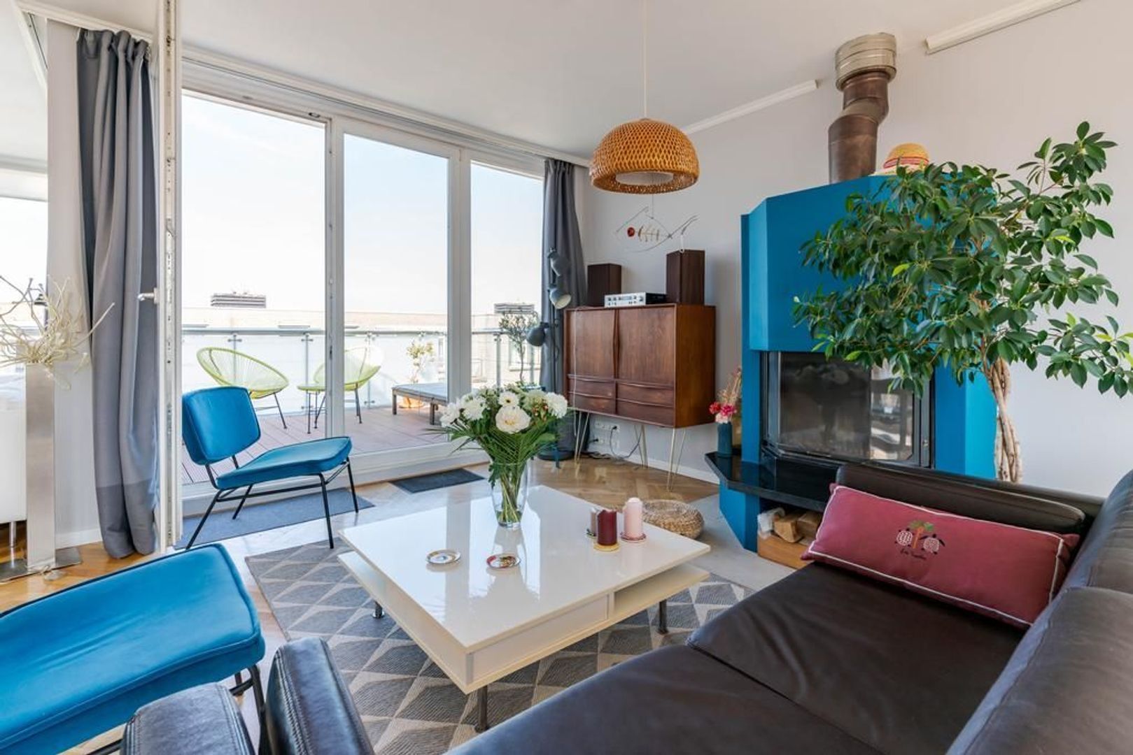 Van Kinsbergenstraat 25 .