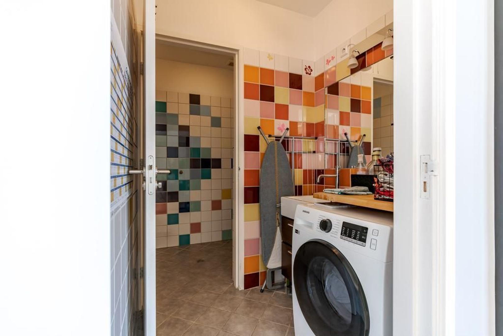 Van Kinsbergenstraat 25 .