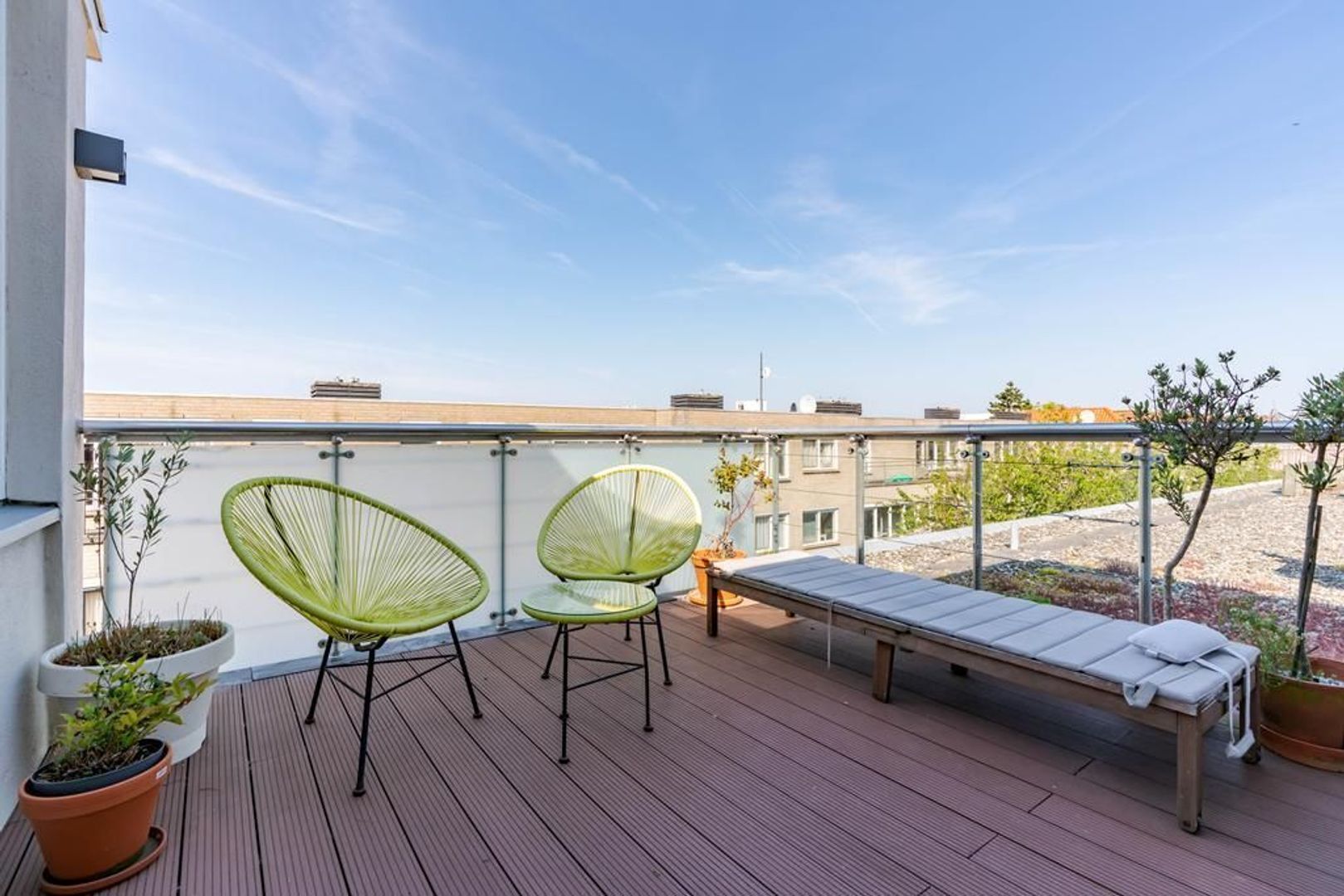 Van Kinsbergenstraat 25 .