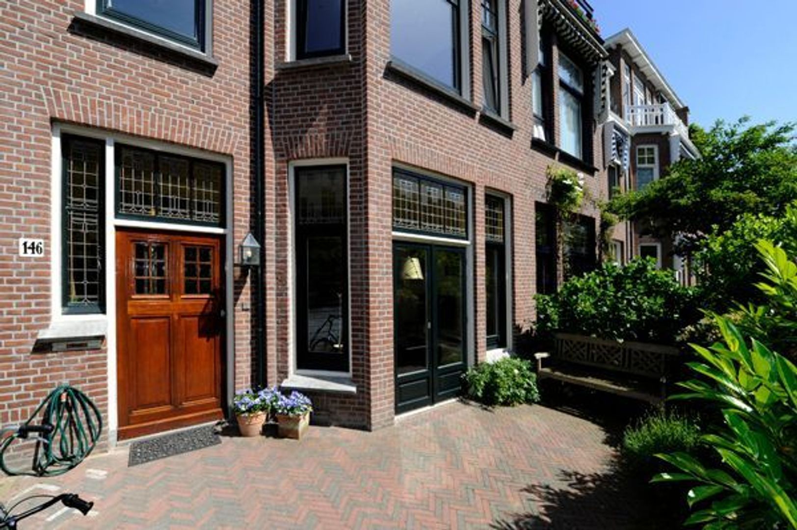 Van Beverningkstraat 146 .