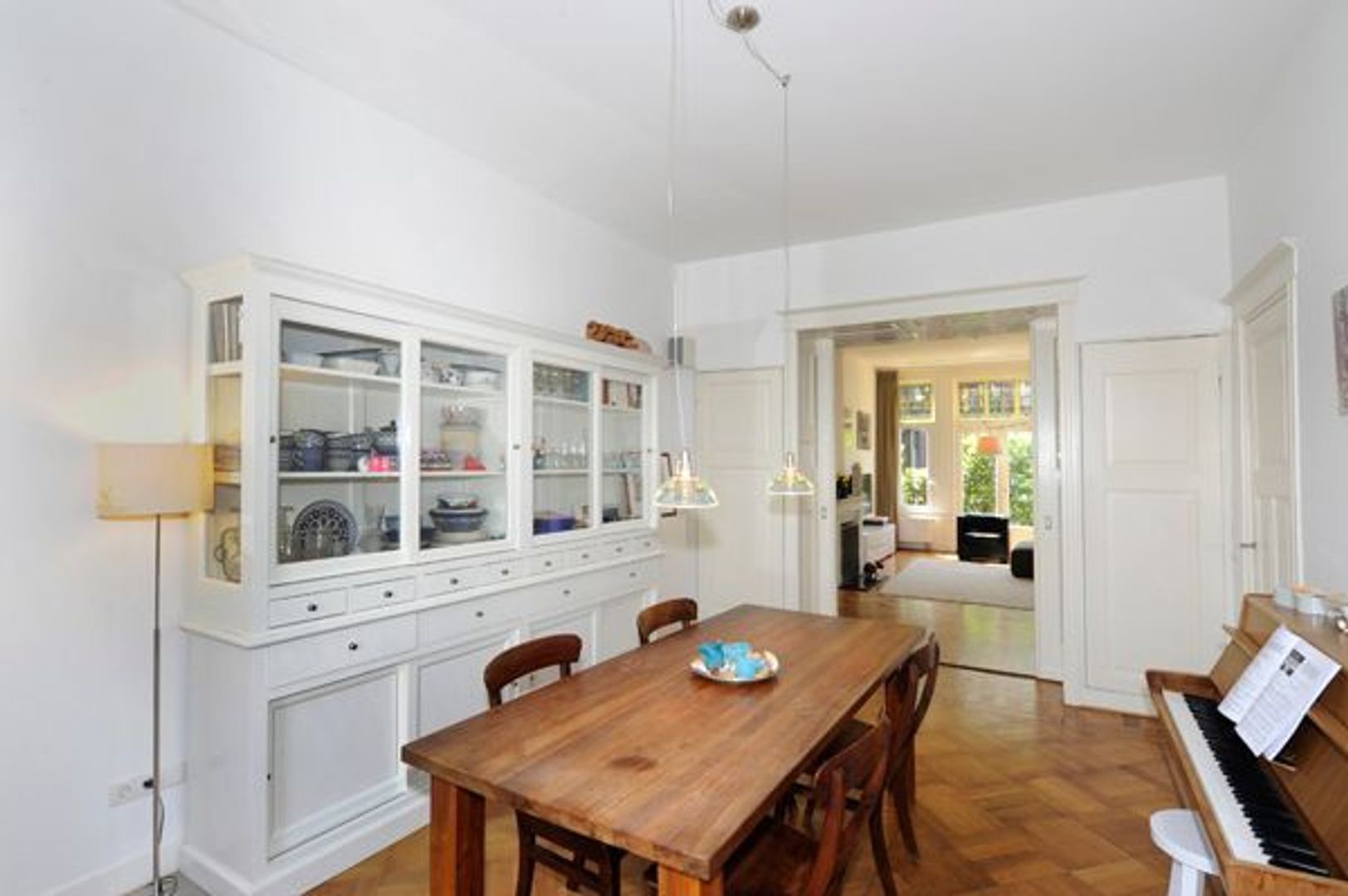 Van Beverningkstraat 146 .