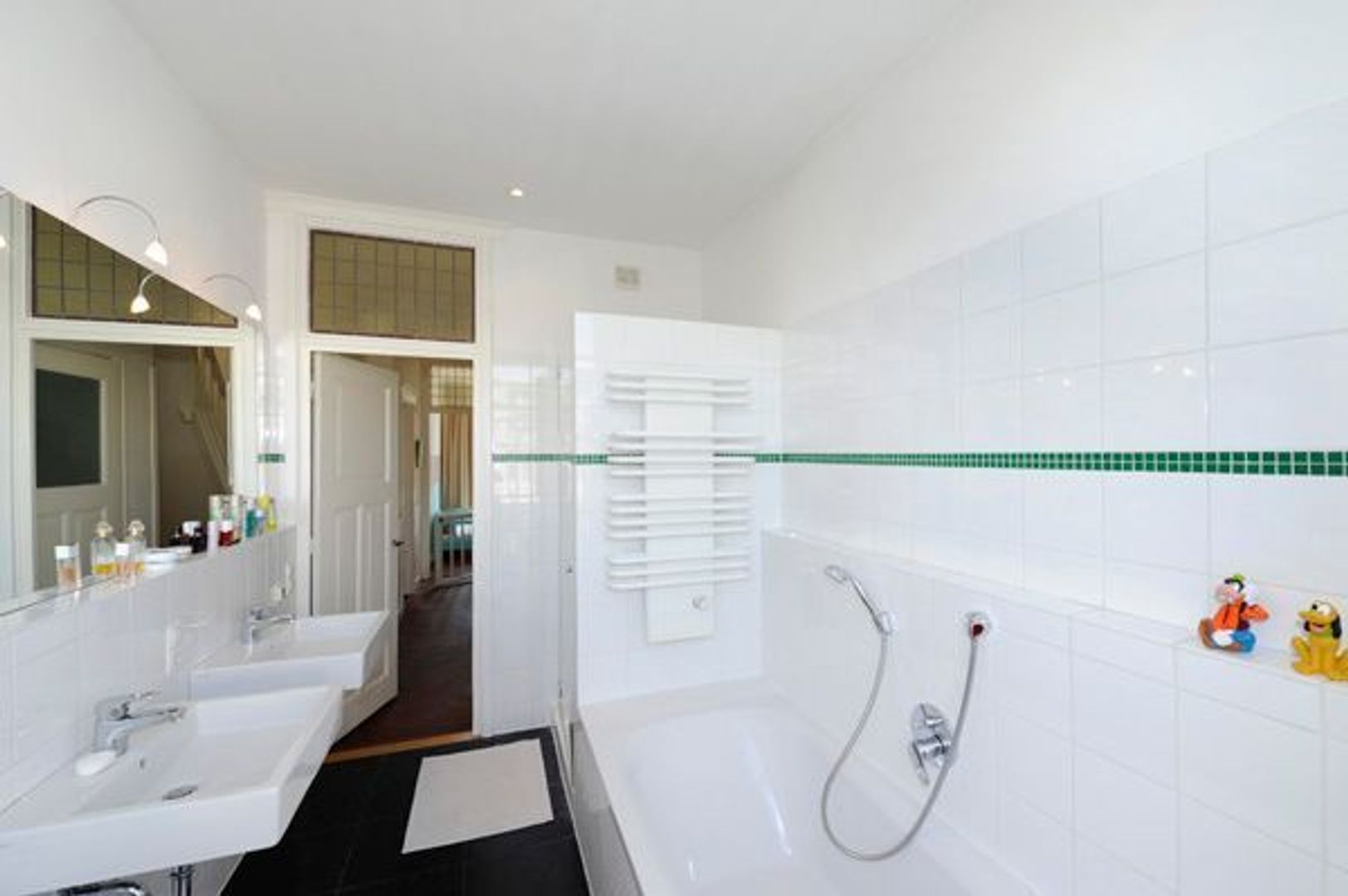 Van Beverningkstraat 146 .