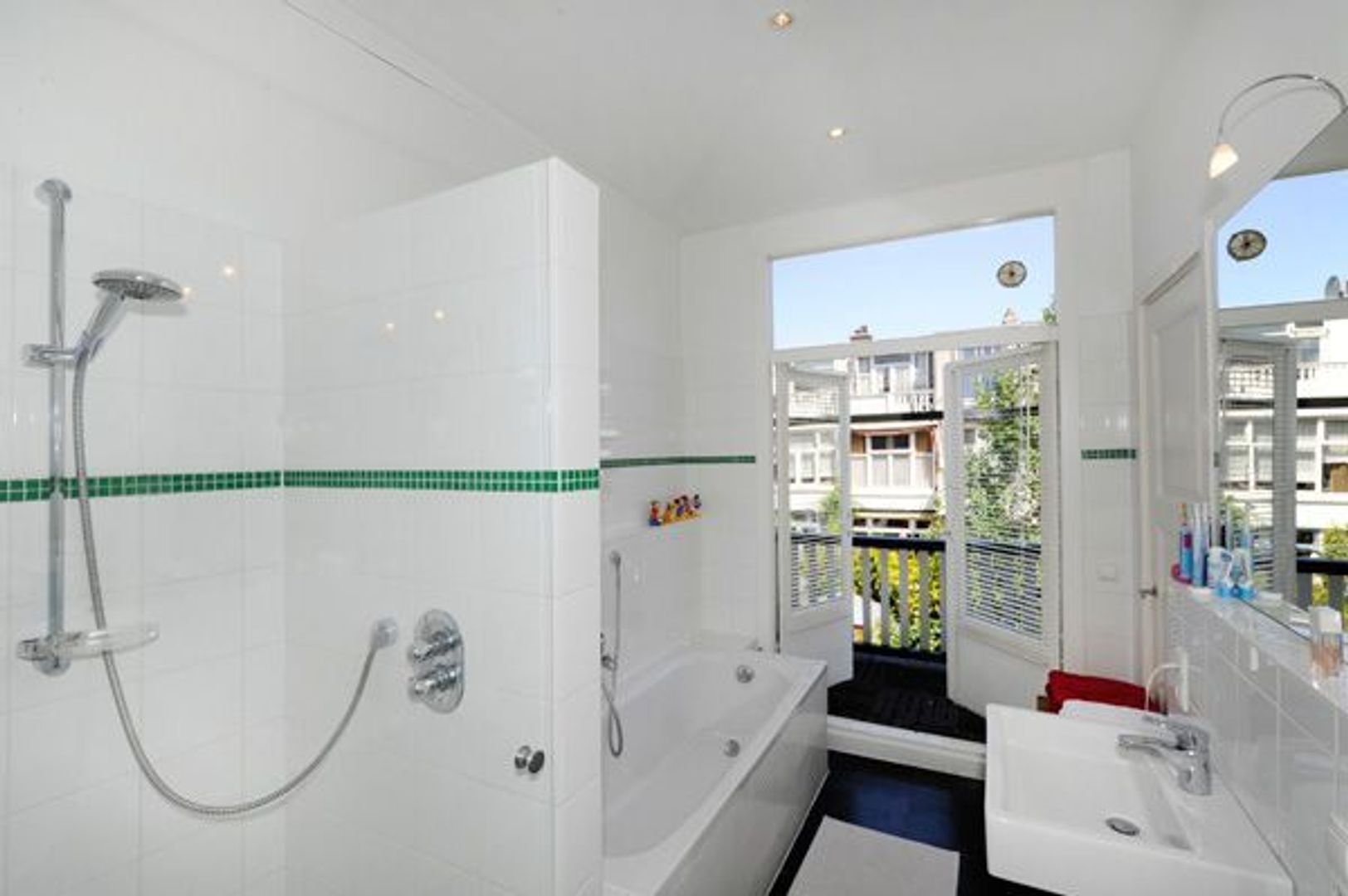 Van Beverningkstraat 146 .