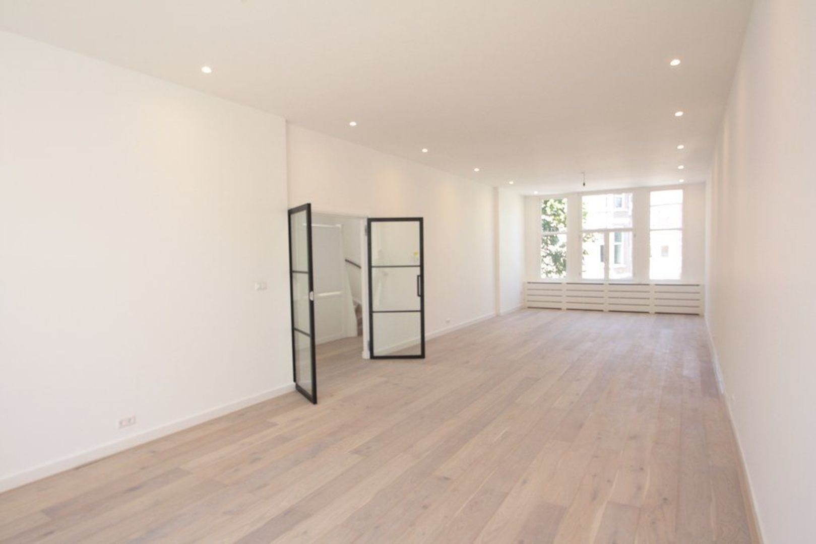 Frederik Hendriklaan 36 .