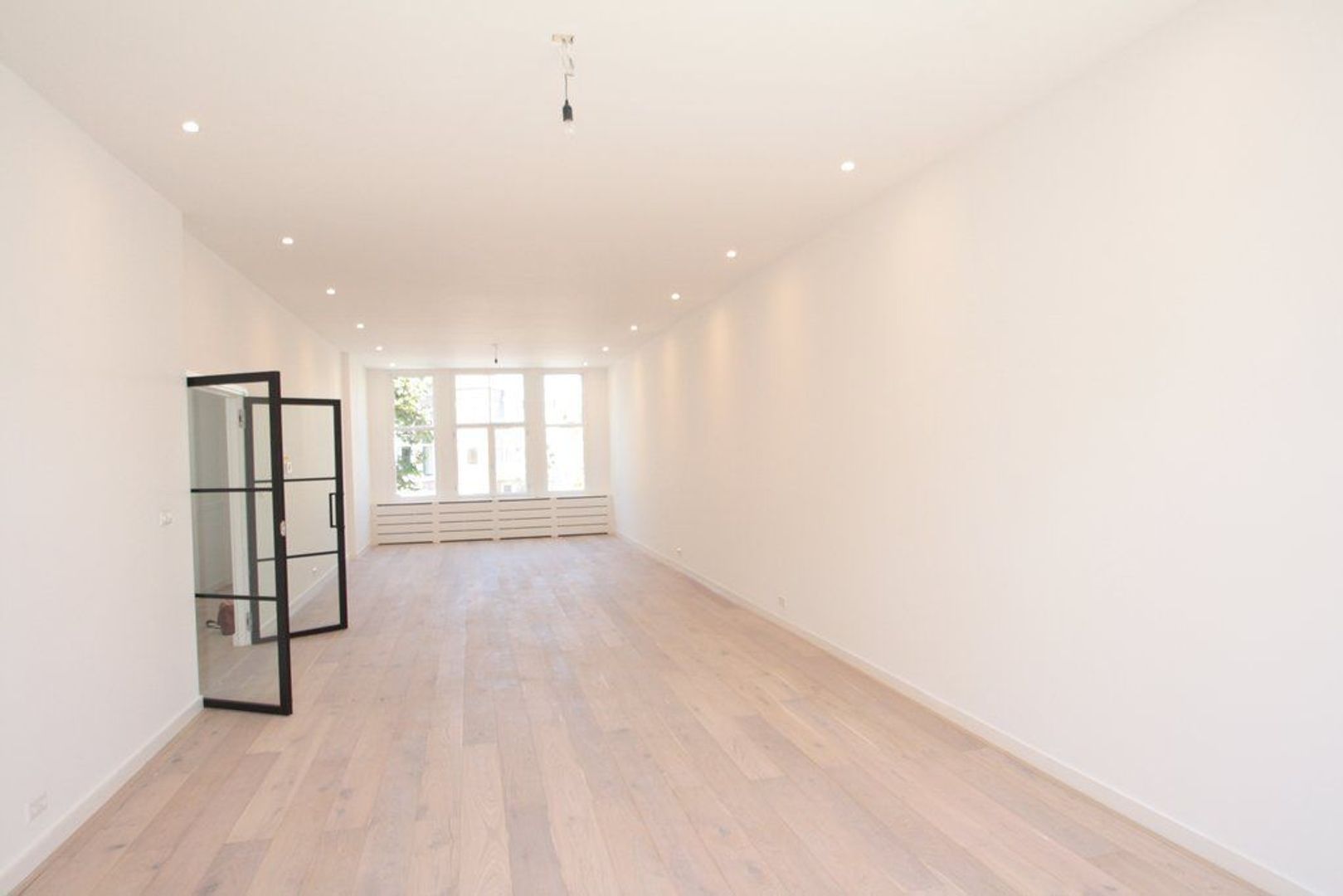 Frederik Hendriklaan 36 .