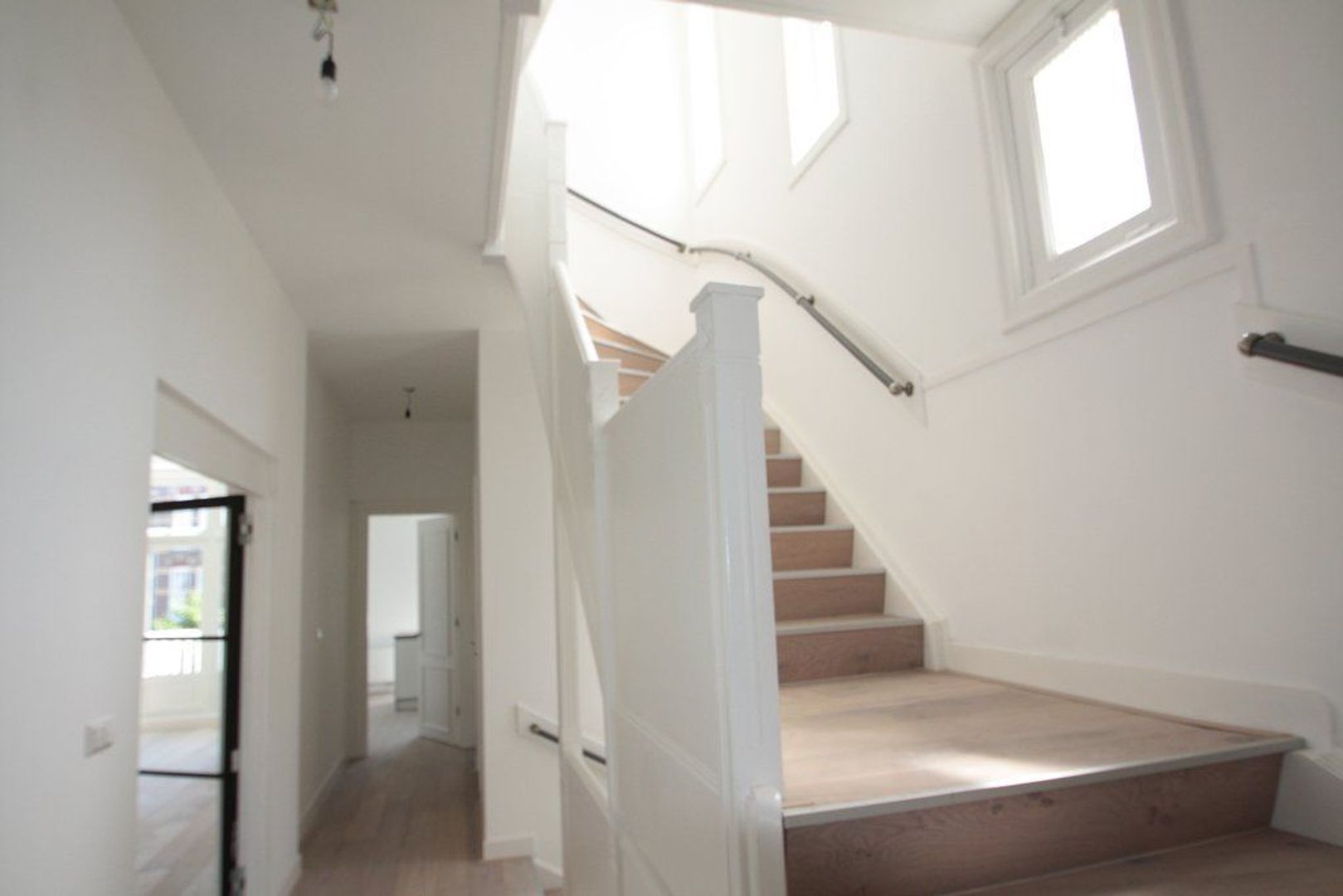 Frederik Hendriklaan 36 .