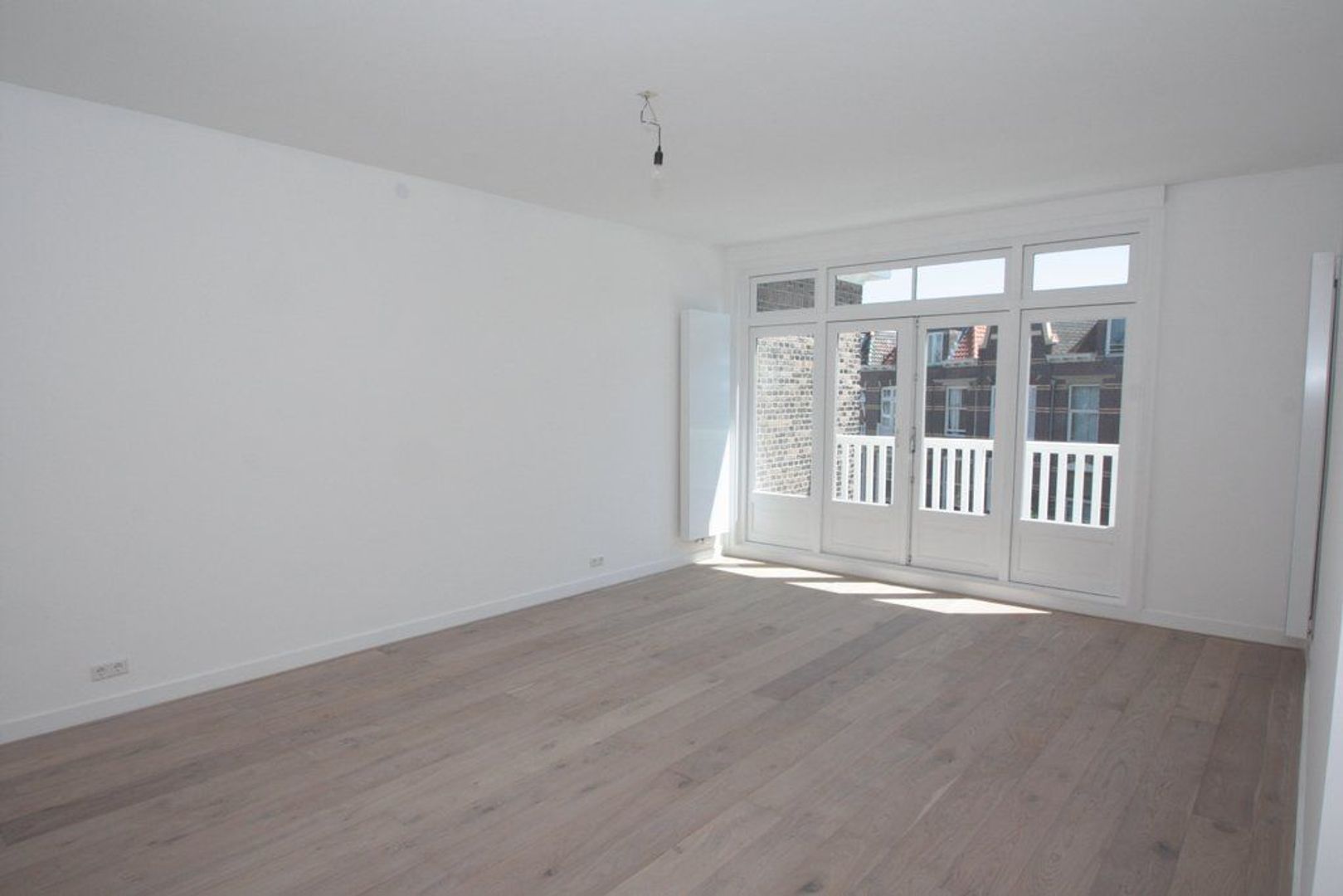 Frederik Hendriklaan 36 .