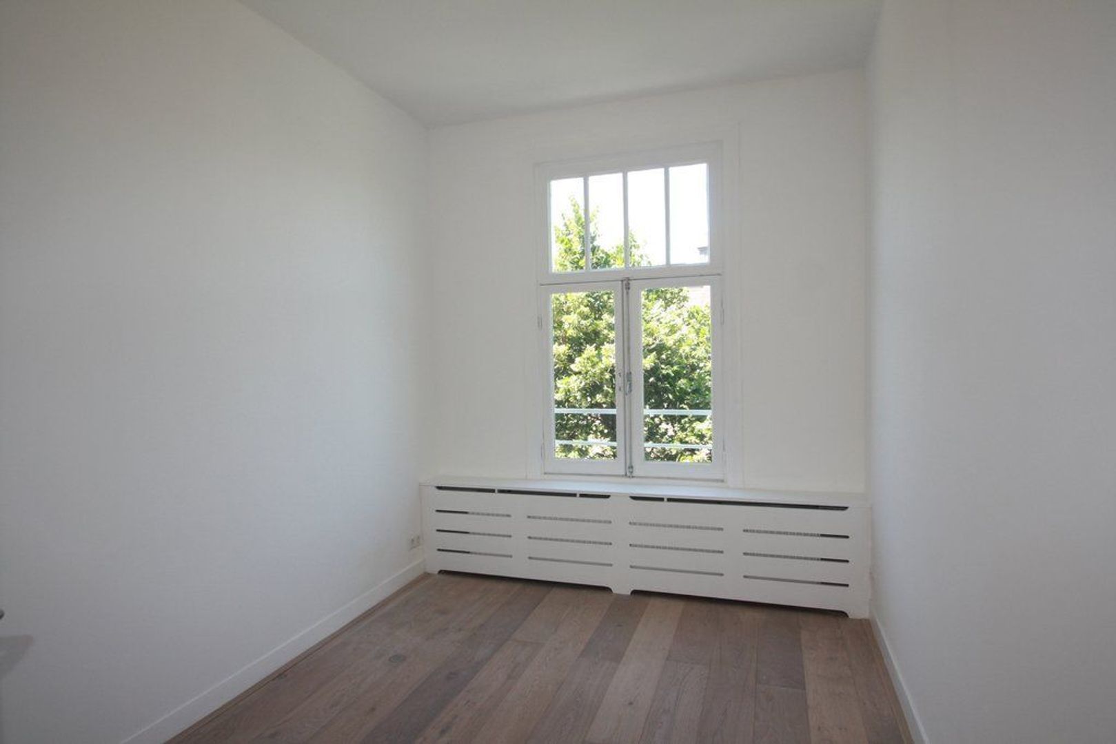 Frederik Hendriklaan 36 .