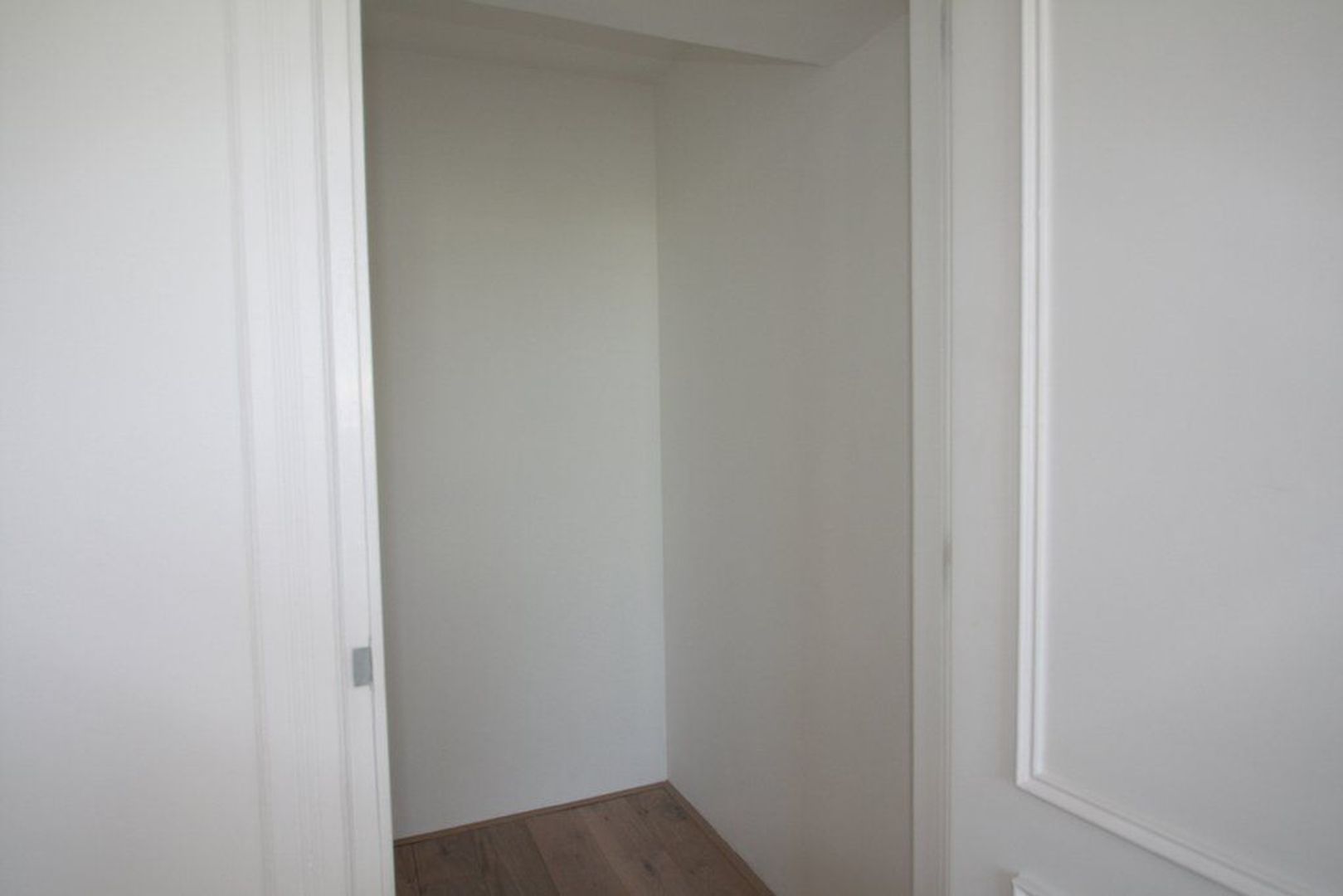 Frederik Hendriklaan 36 .