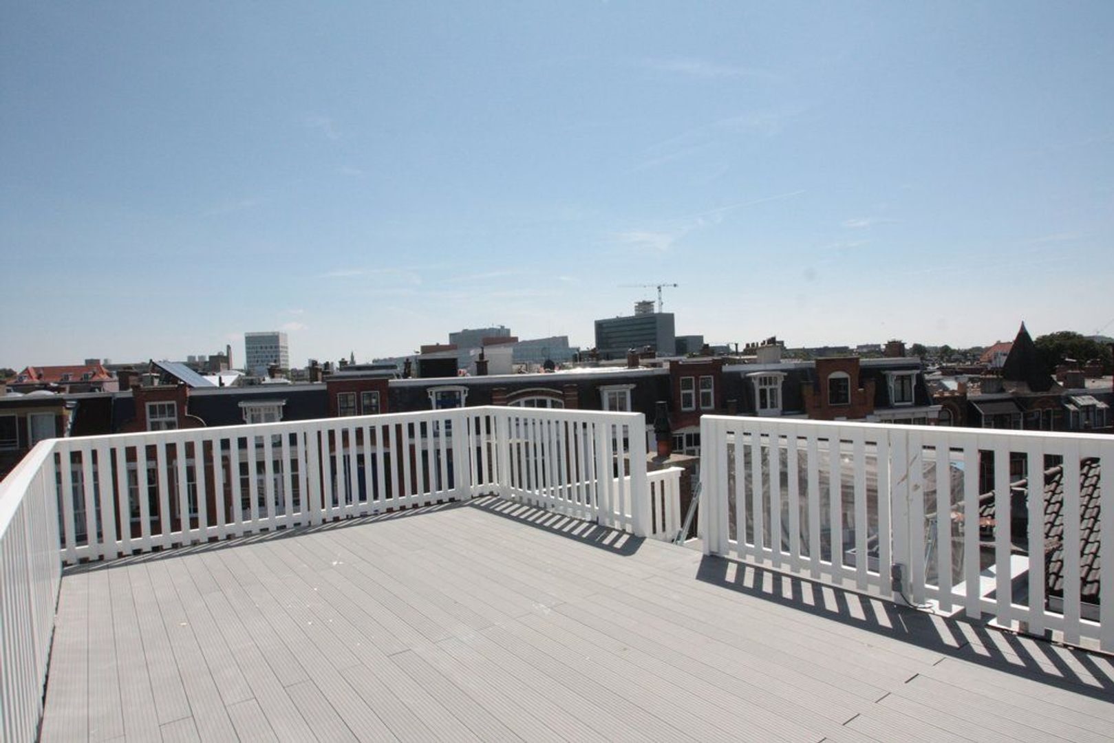 Frederik Hendriklaan 36 .