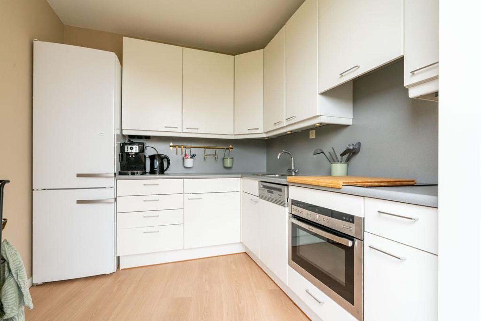 Donker Curtiusstraat 204 .