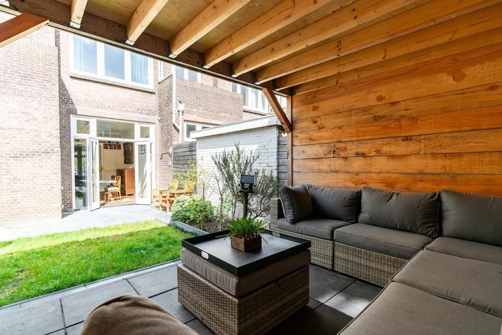 Van Nijenrodestraat 17