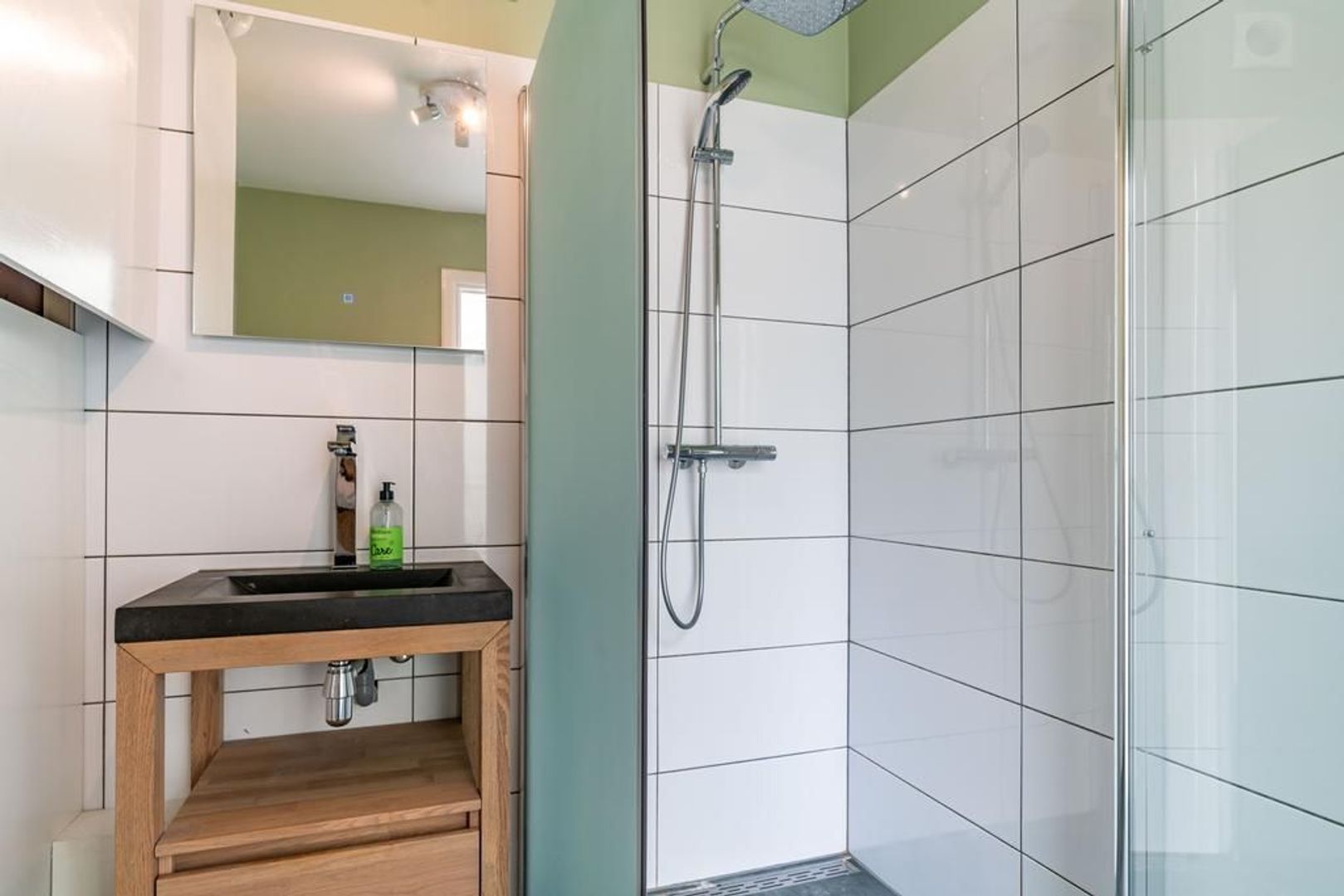 Van Nijenrodestraat 17