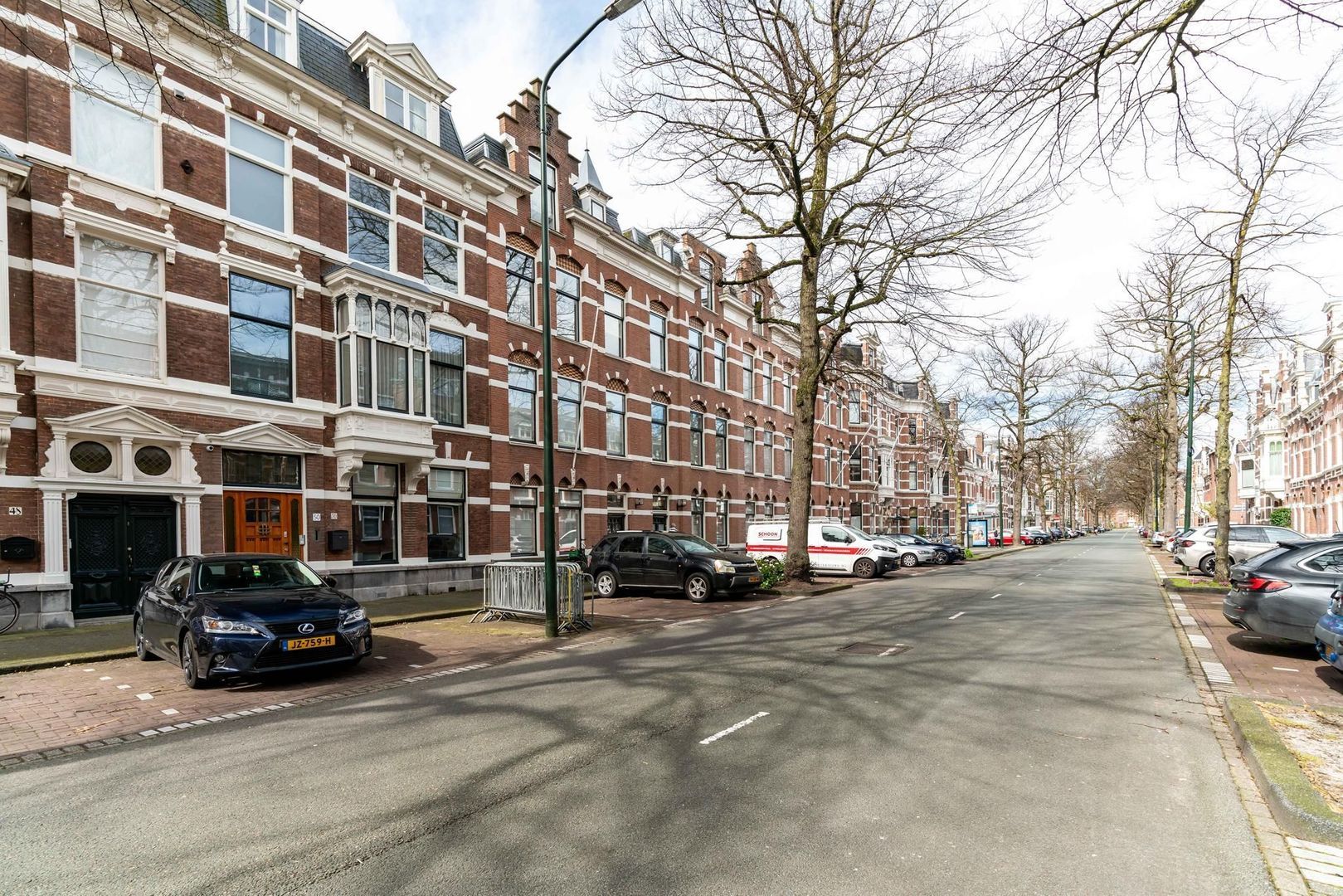 Jan van Nassaustraat 50 .