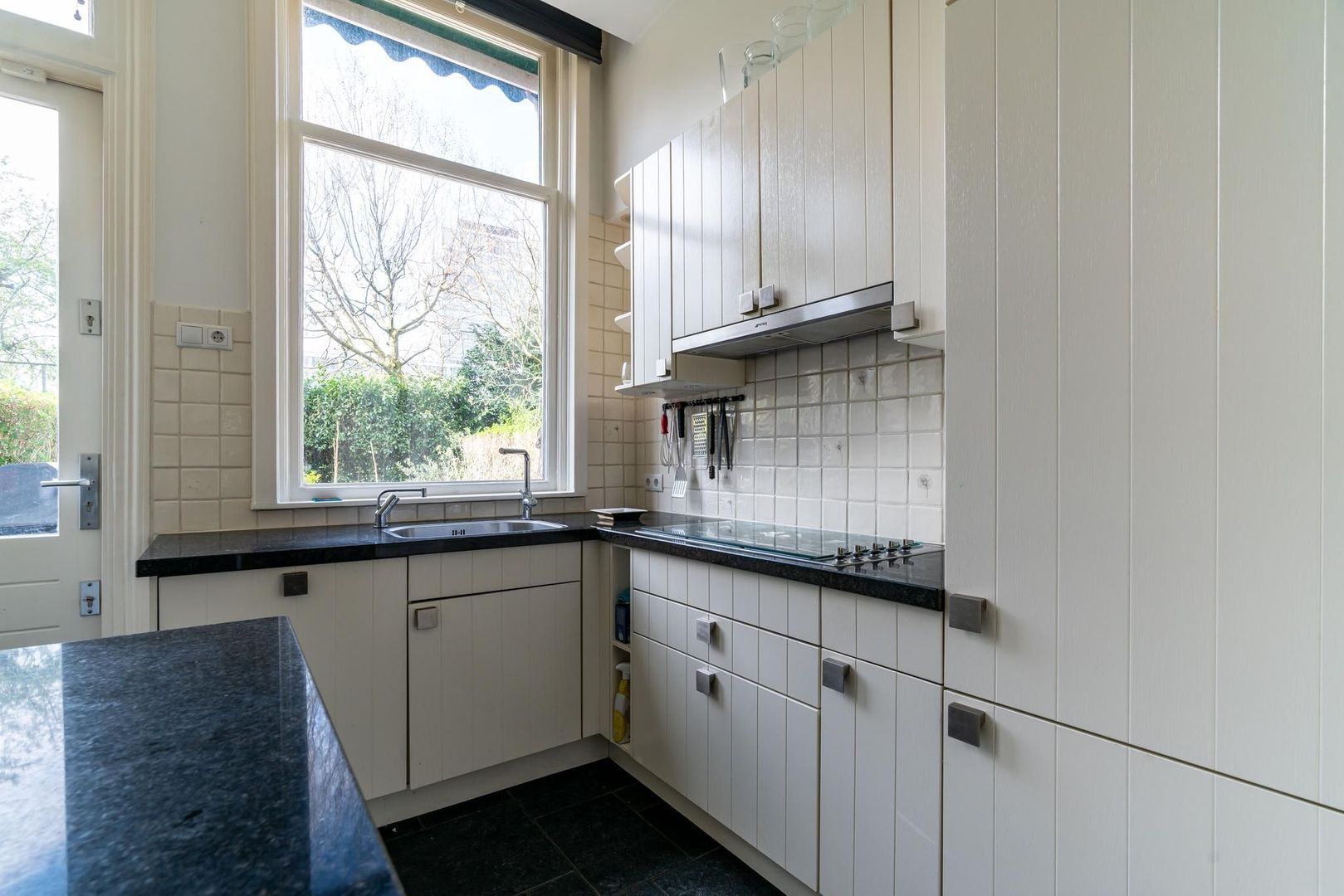 Jan van Nassaustraat 50 .