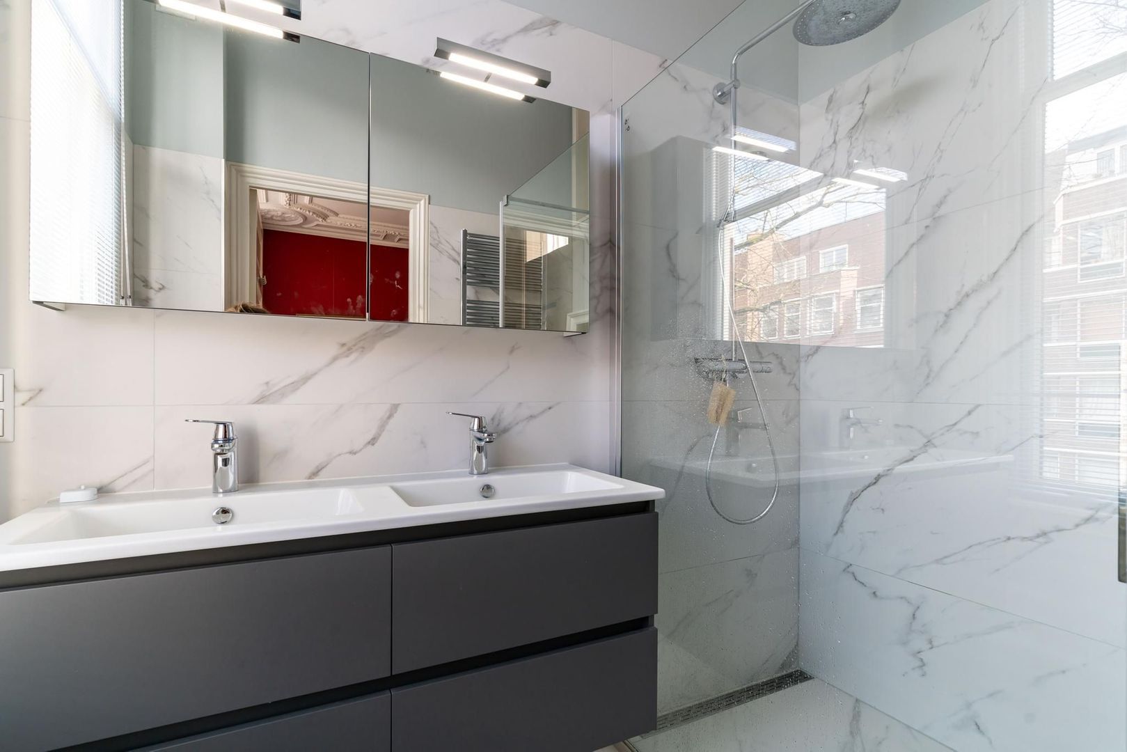 Jan van Nassaustraat 50 .