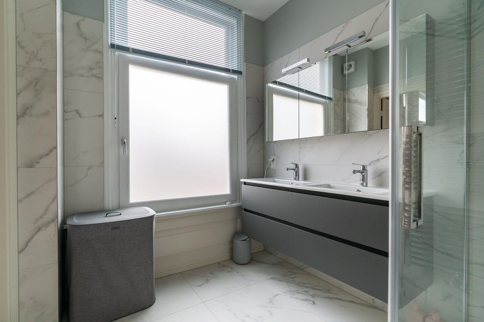 Jan van Nassaustraat 50 .