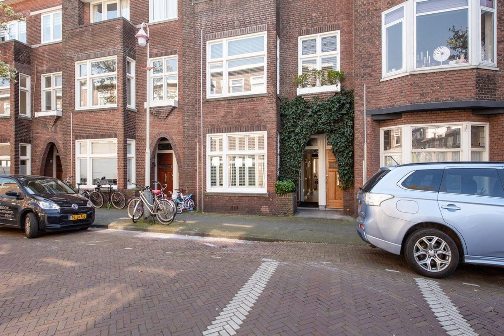 Weissenbruchstraat 147 .