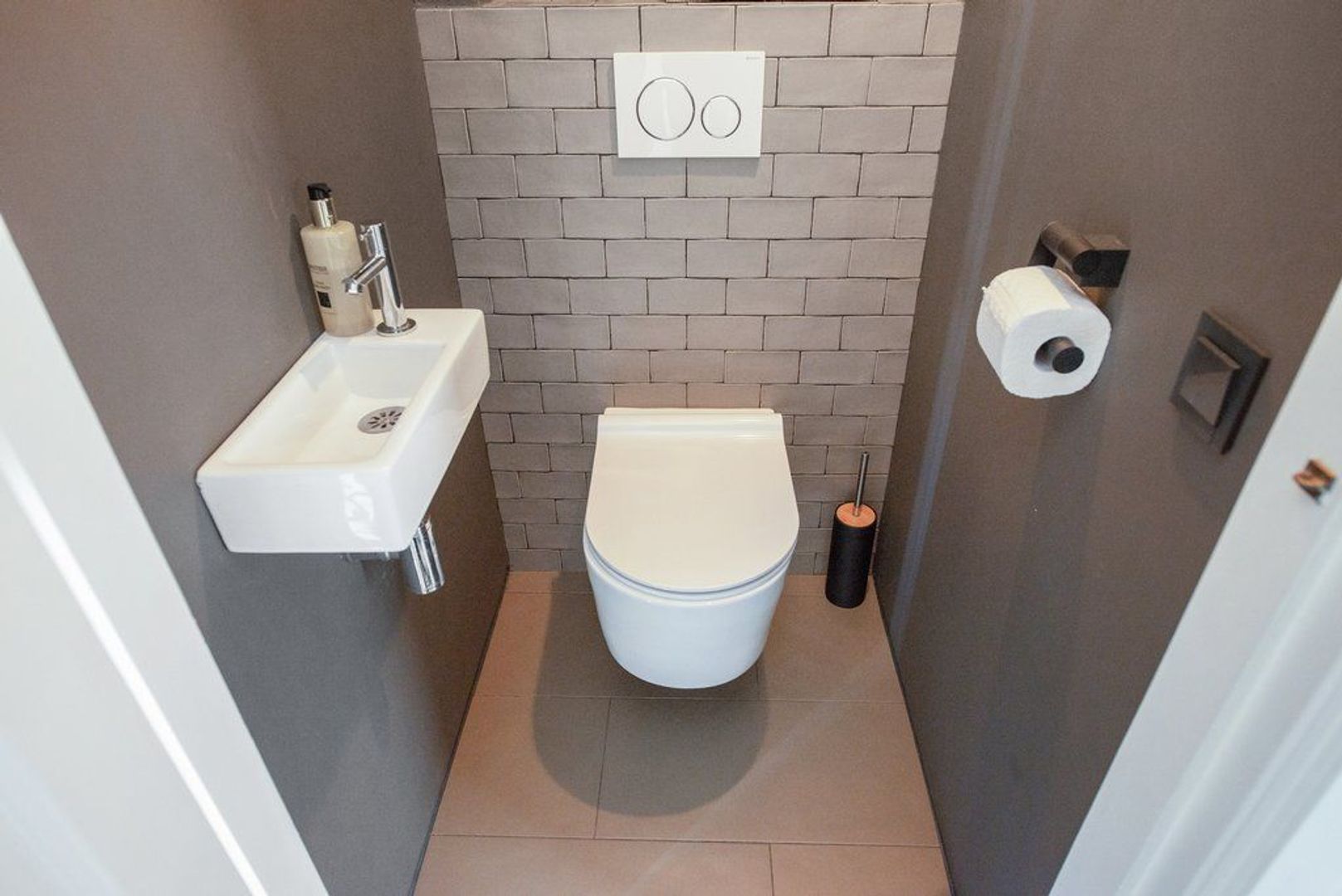 Weissenbruchstraat 147 .