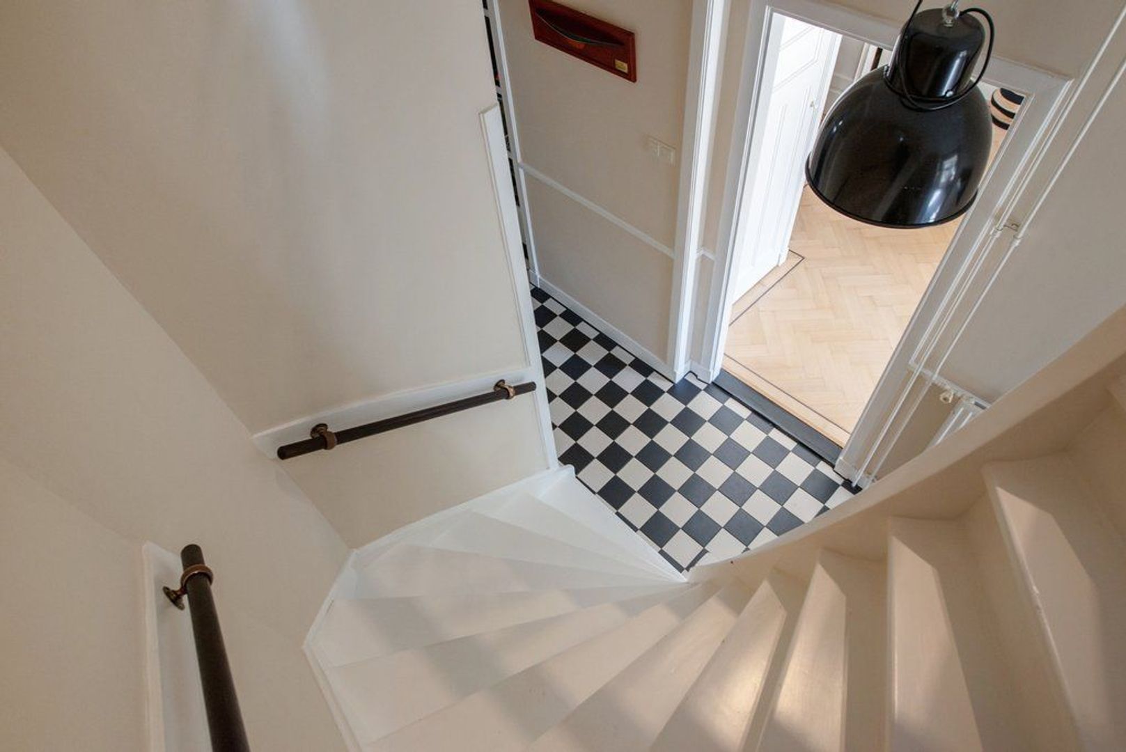 Weissenbruchstraat 147 .