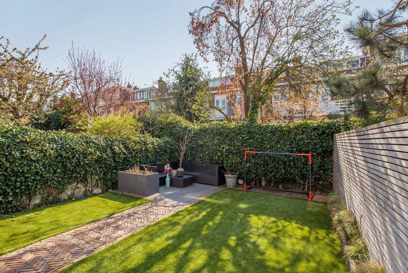 Weissenbruchstraat 147 .