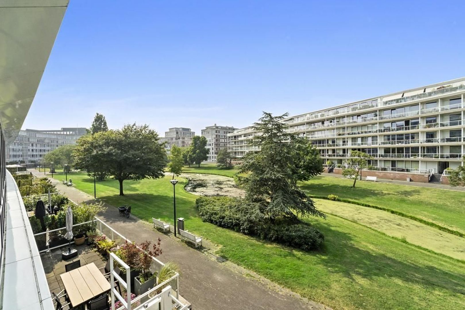 Burgemeester De Monchyplein 66