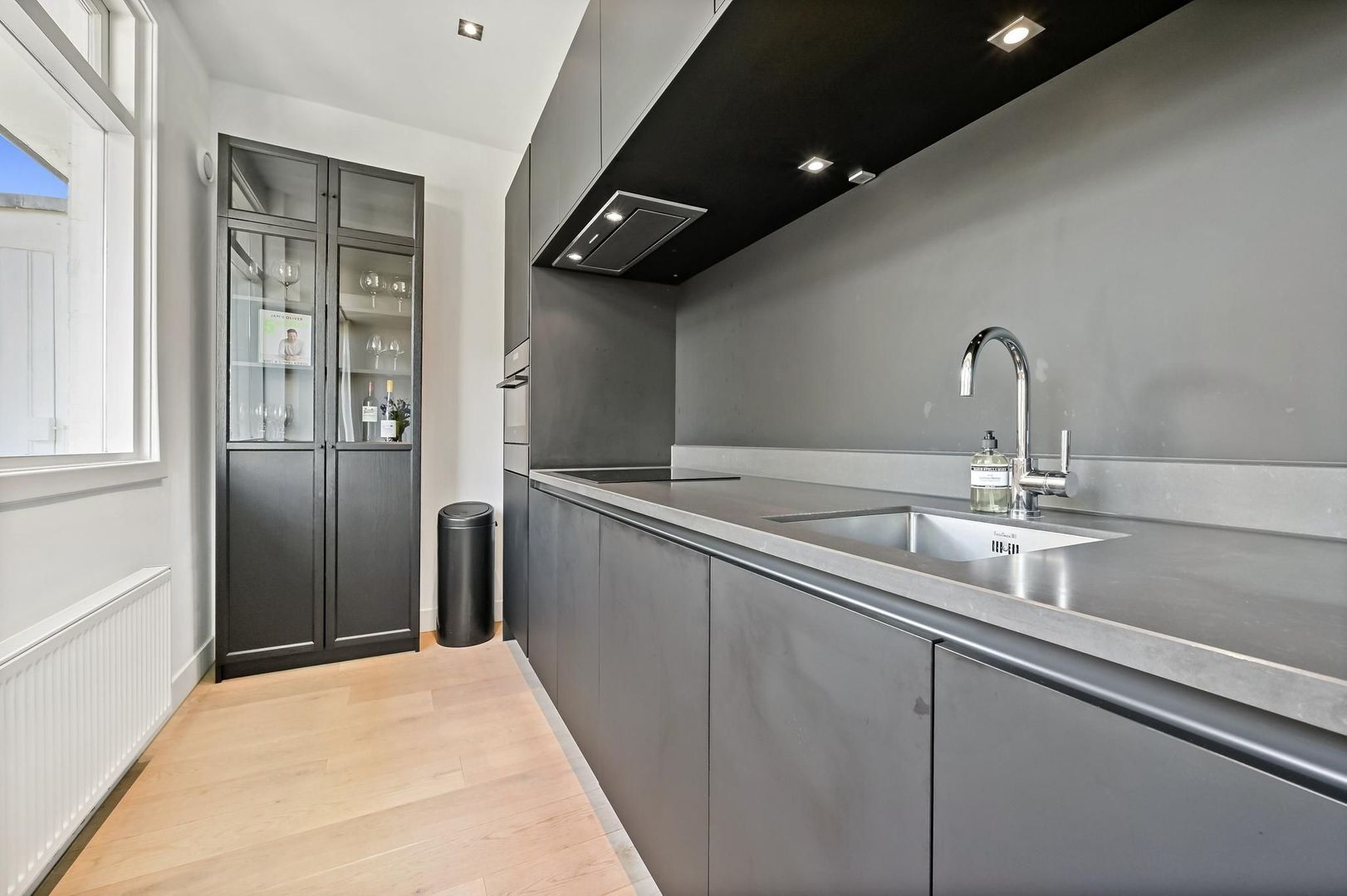 Hendrik Zwaardecroonstraat 74