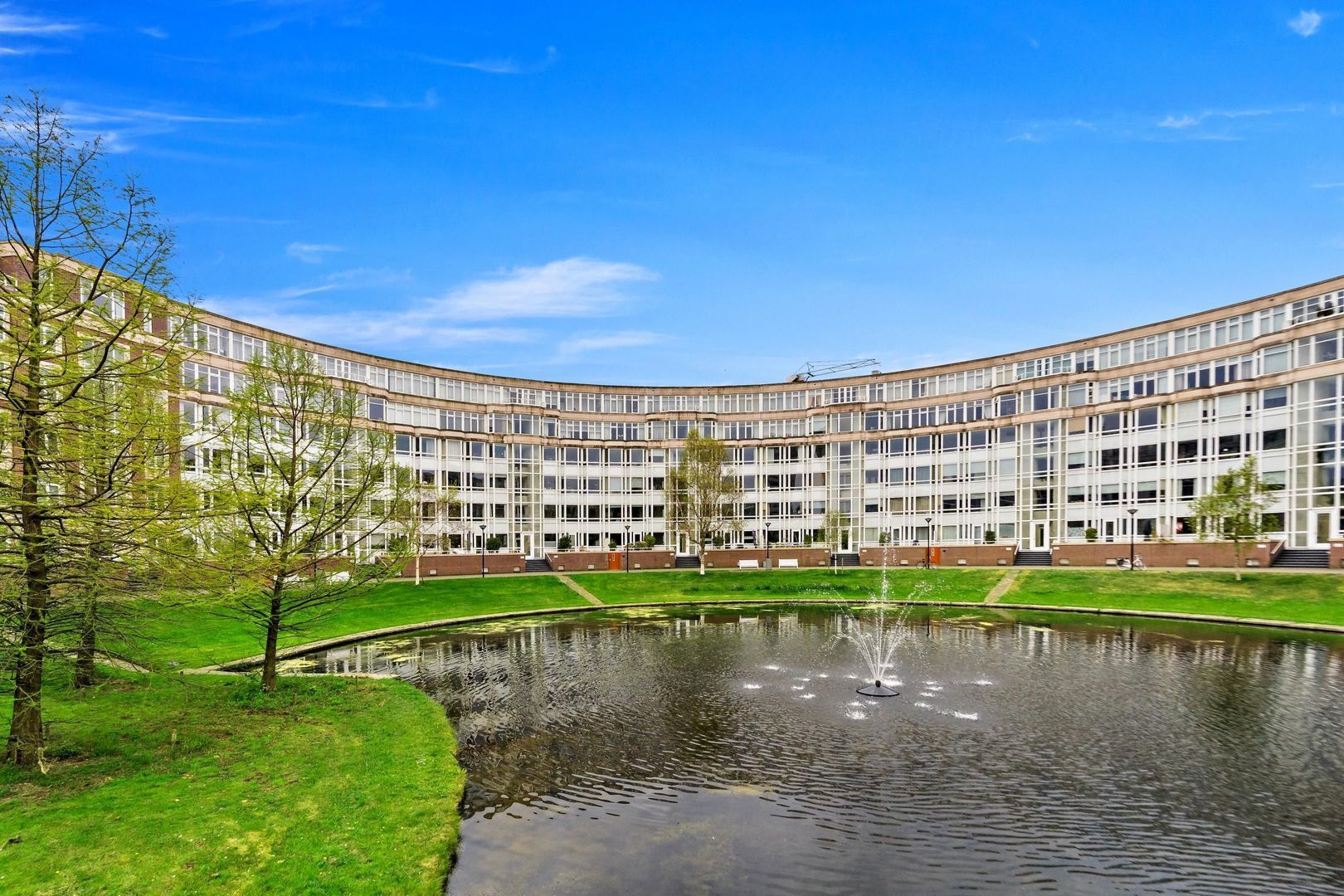 Burgemeester De Monchyplein 151