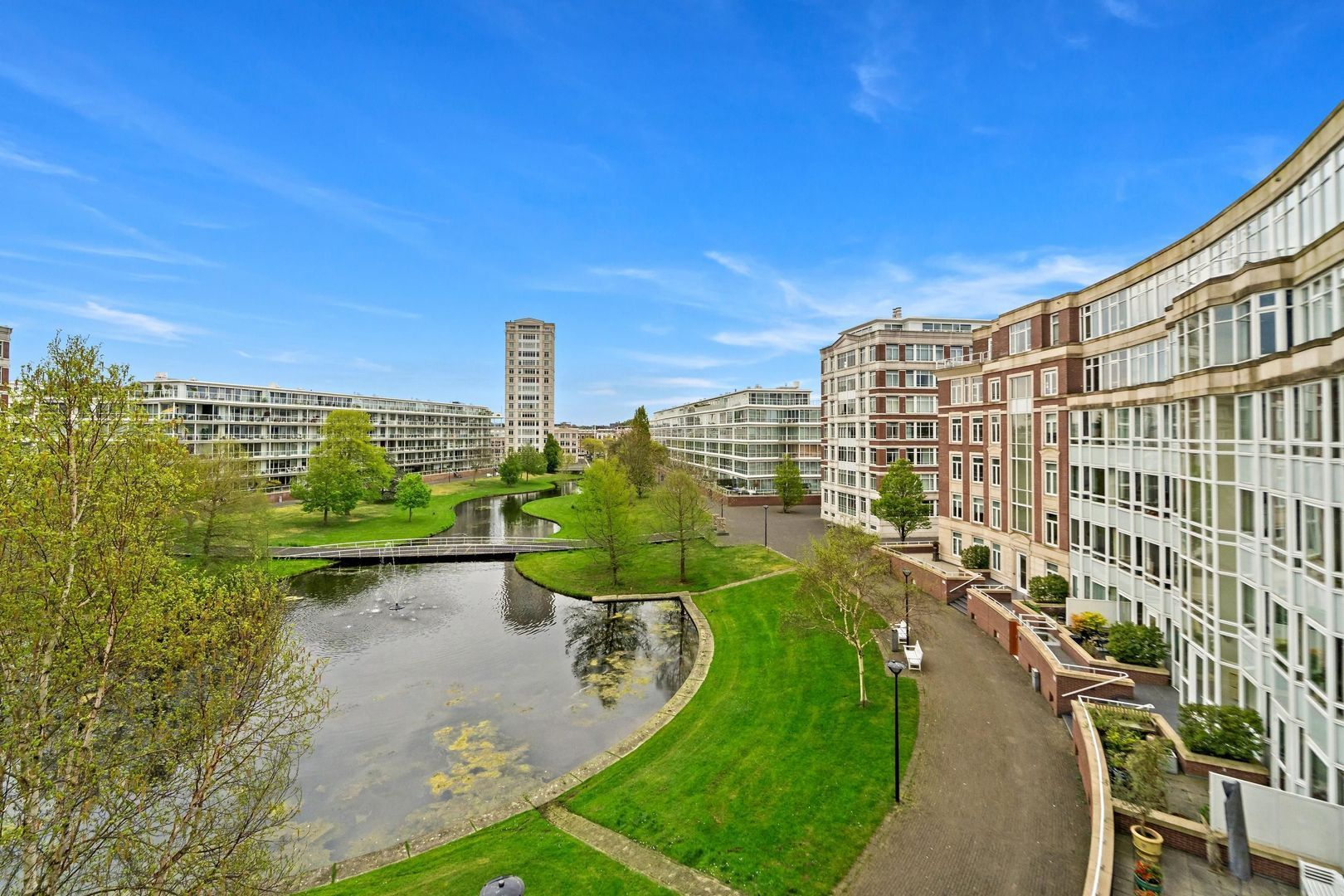 Burgemeester De Monchyplein 151