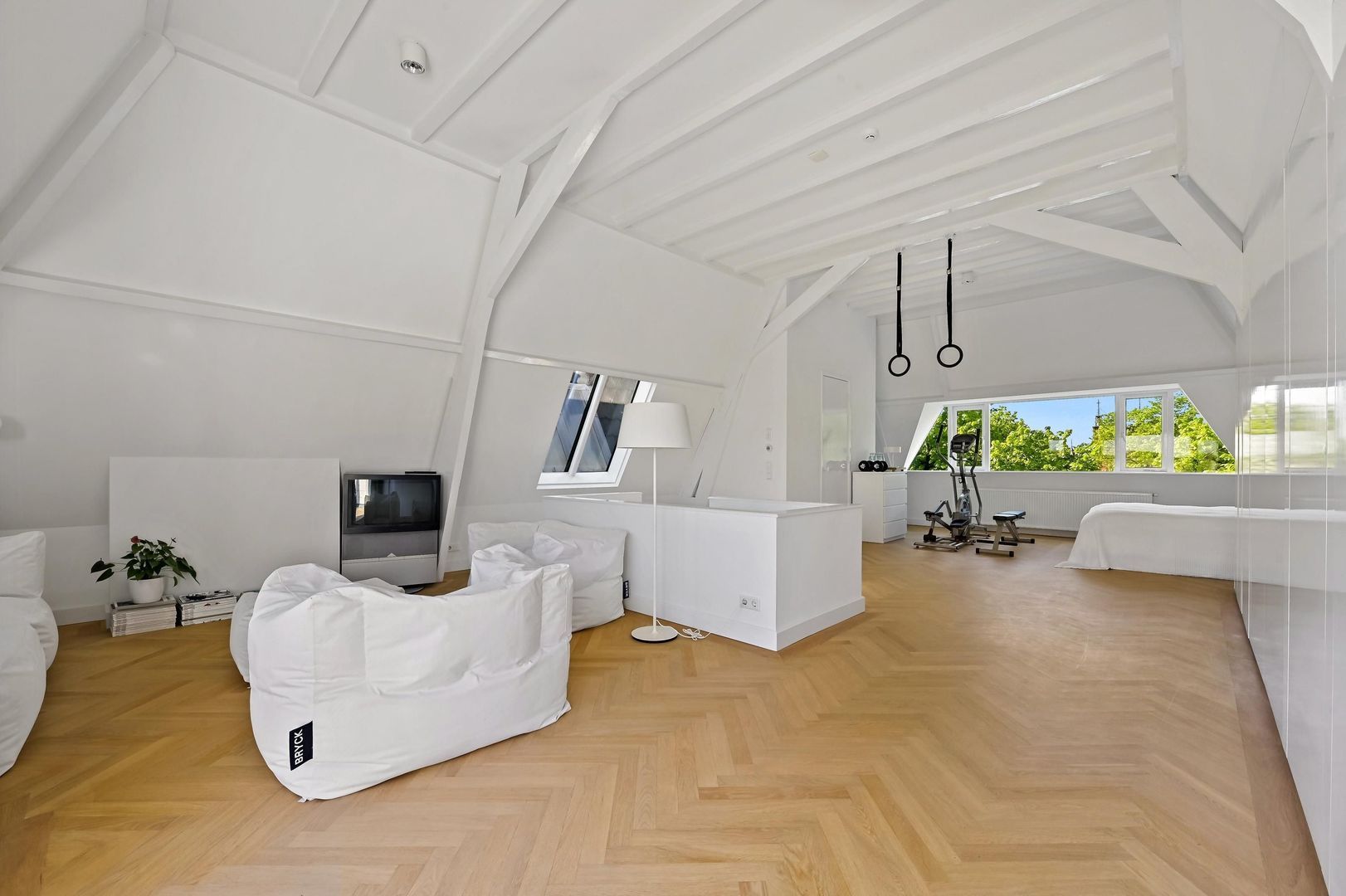 Waldeck Pyrmontkade 932