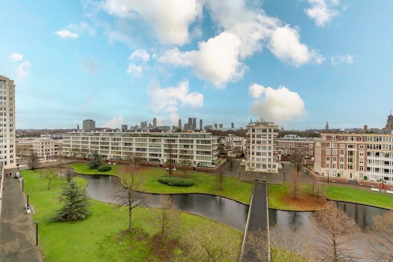 Burgemeester De Monchyplein 227