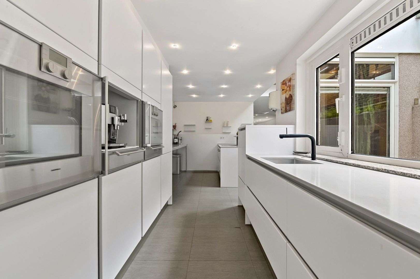 Gevers Deynootweg 66