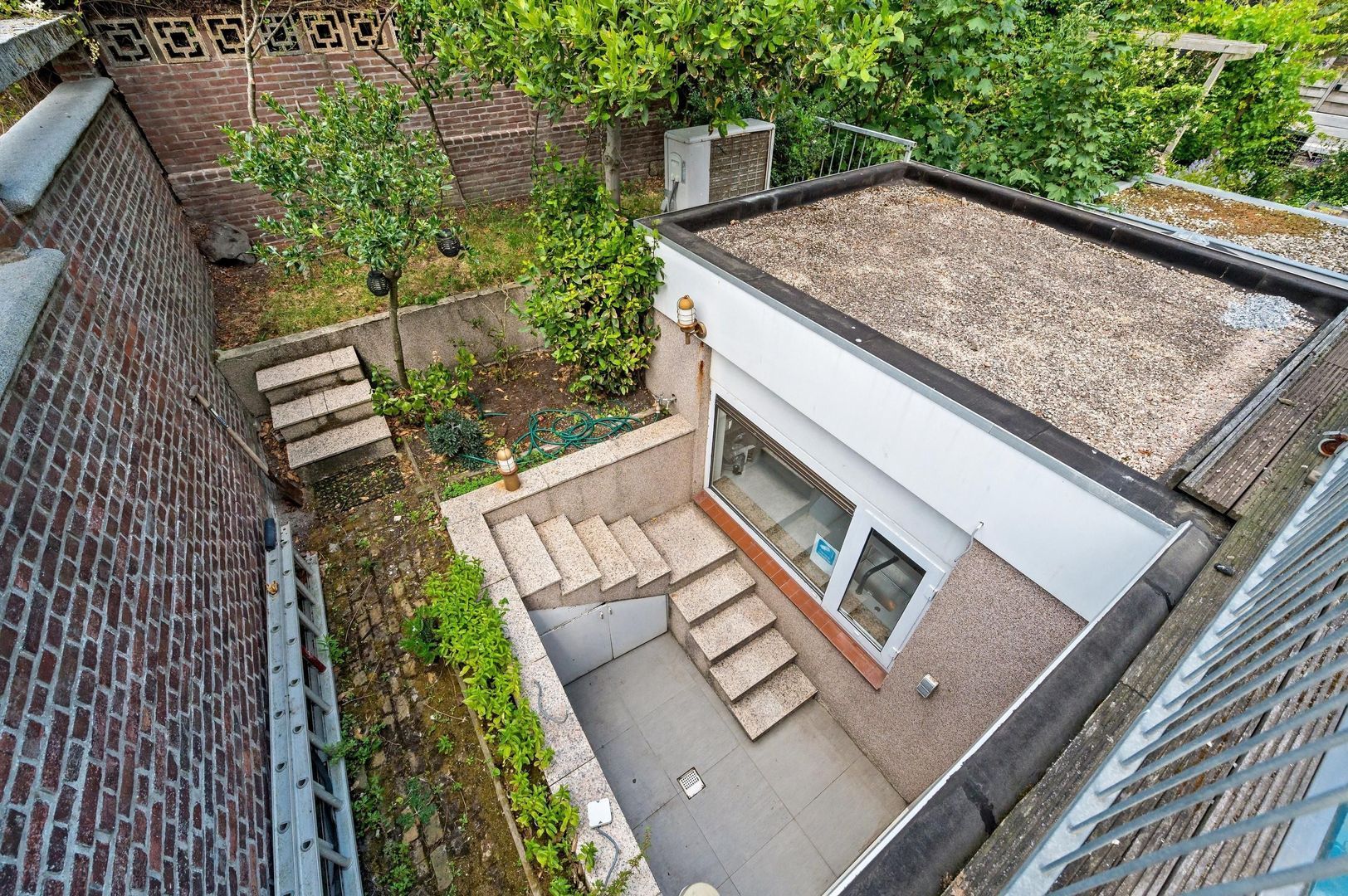 Gevers Deynootweg 66