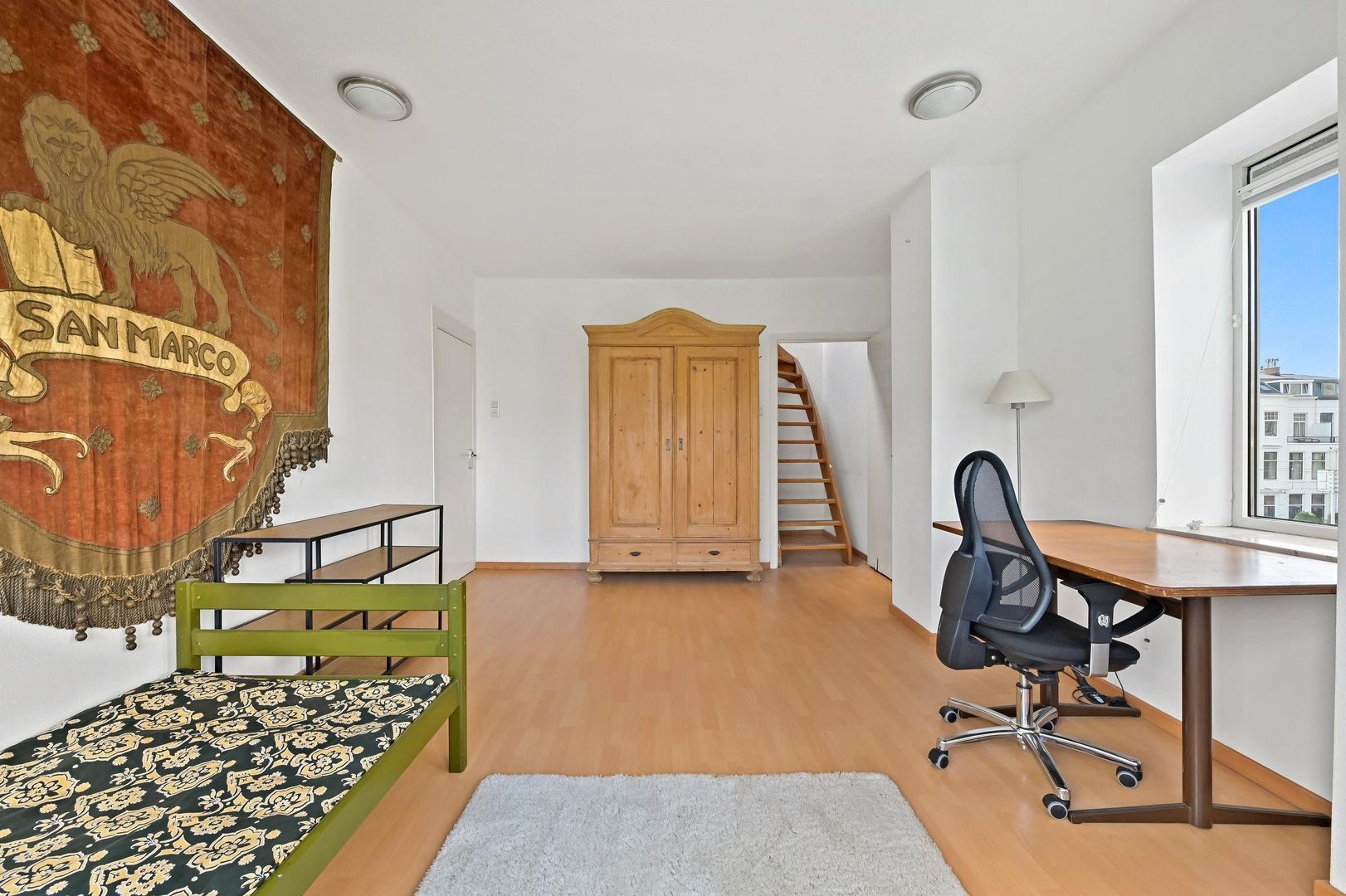 Gevers Deynootweg 66