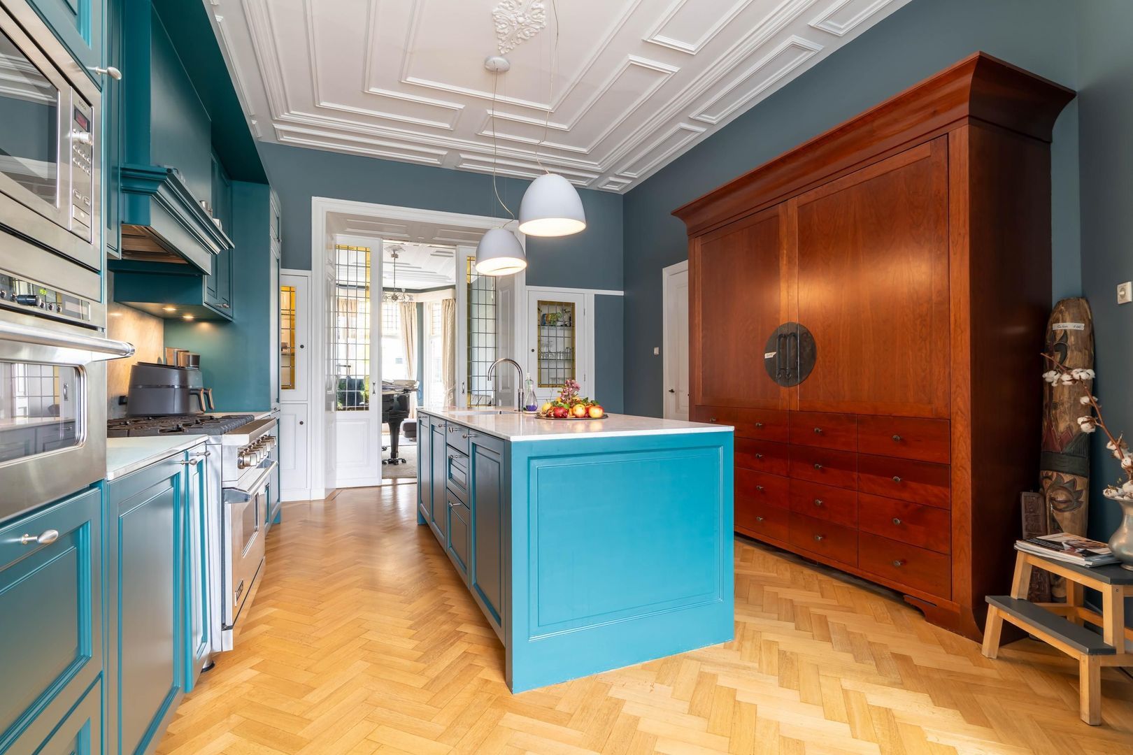 Nassau Ouwerkerkstraat 8