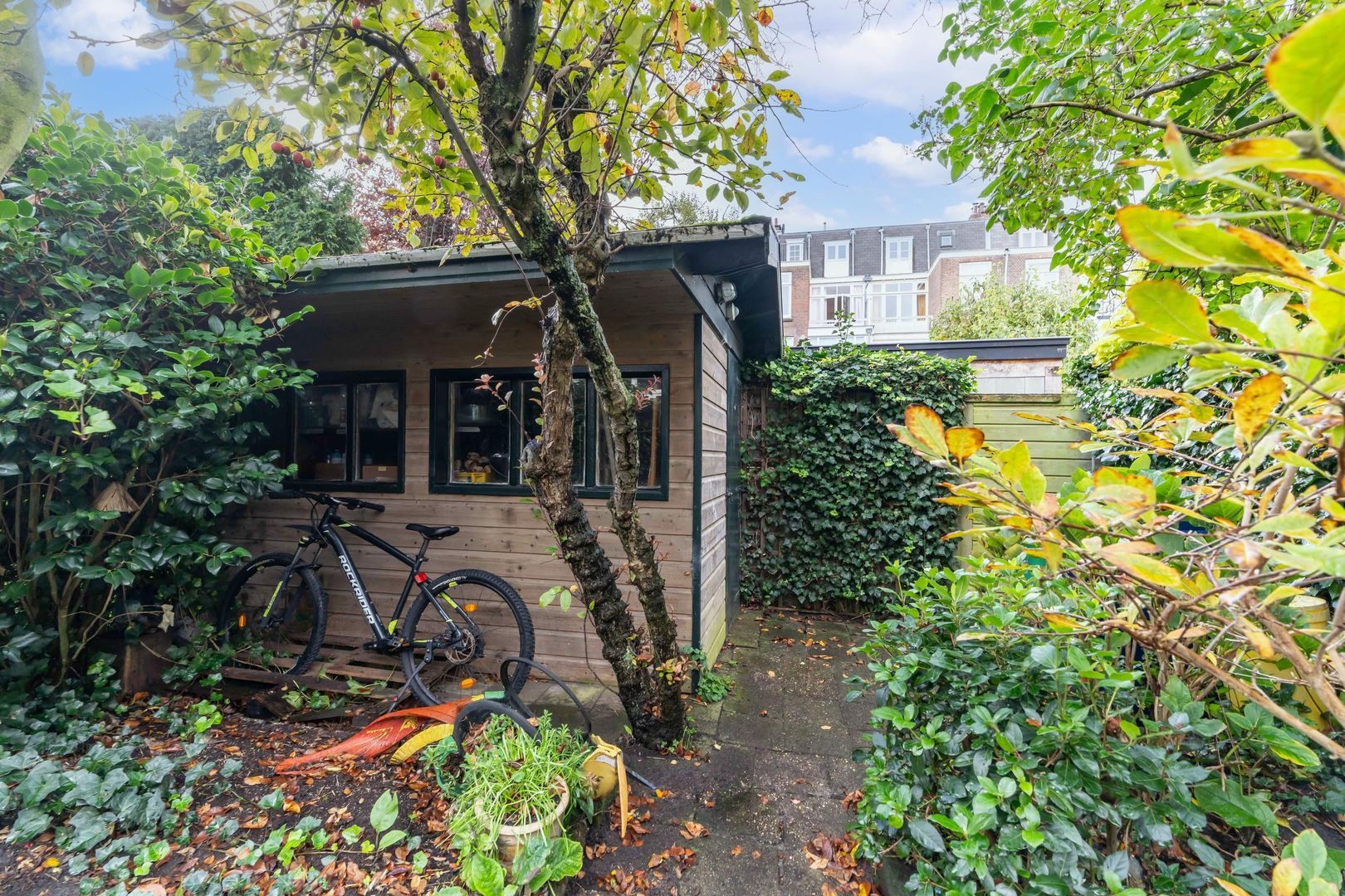 Nassau Ouwerkerkstraat 8