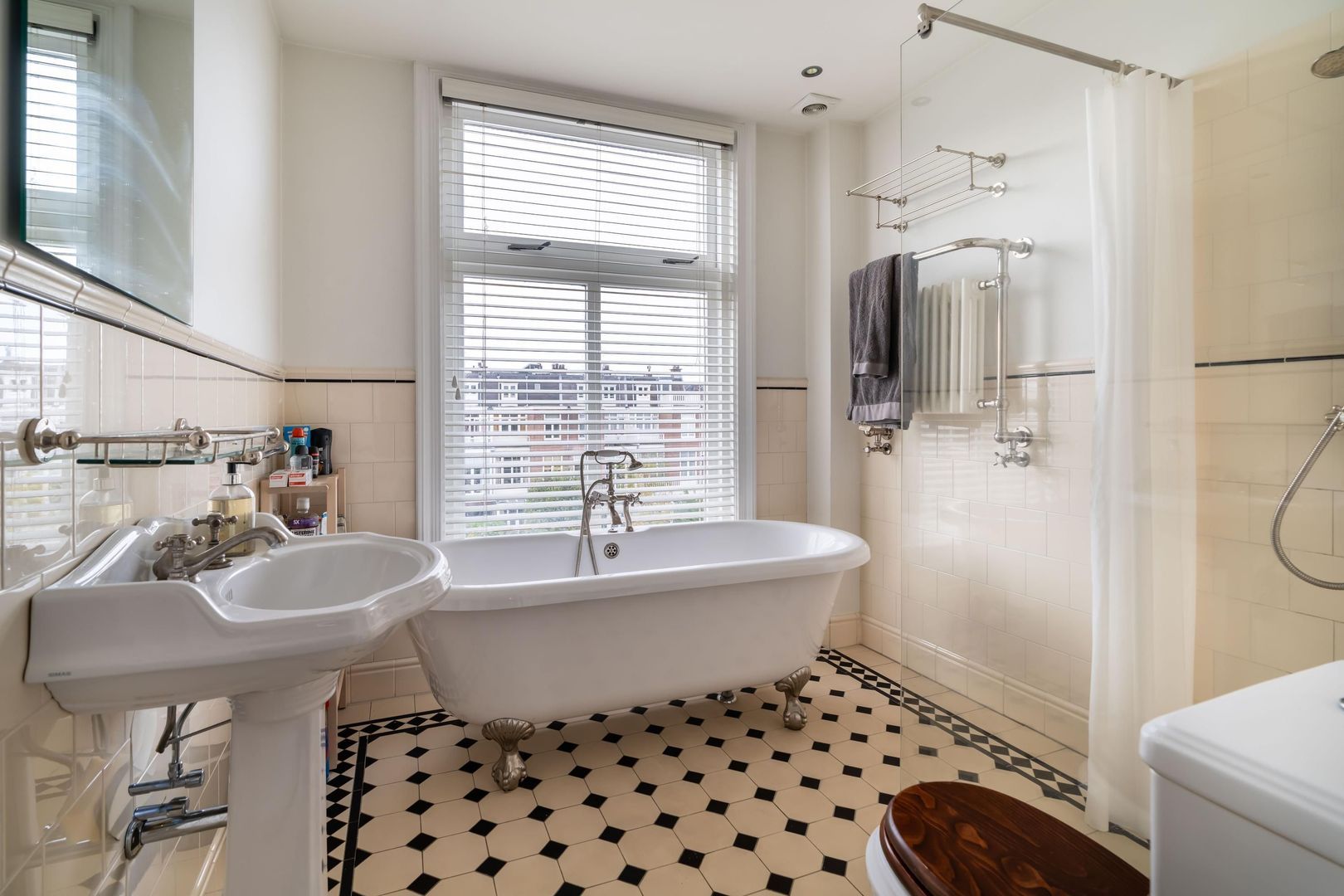 Nassau Ouwerkerkstraat 8