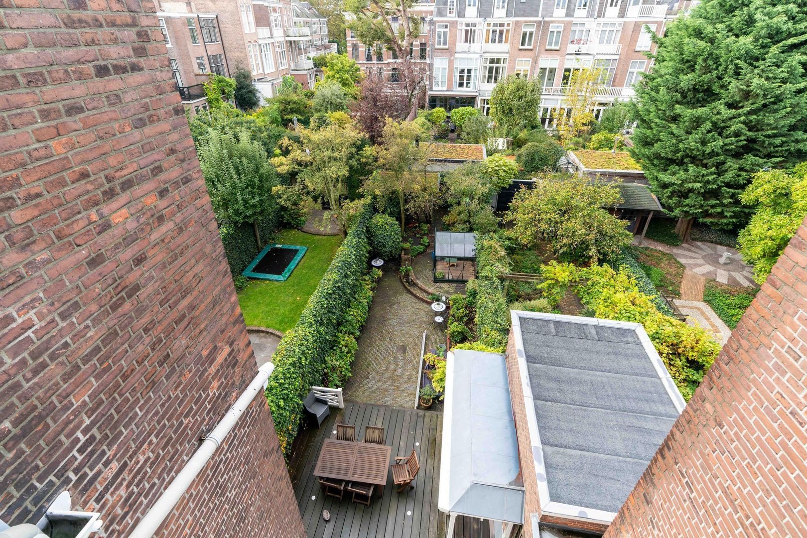 Nassau Ouwerkerkstraat 8