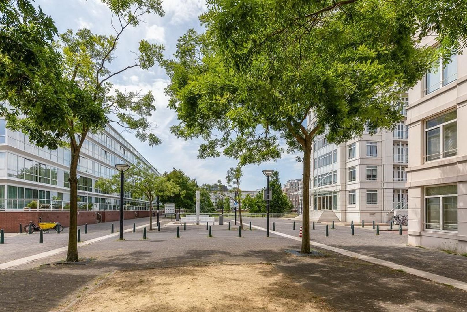 Burgemeester De Monchyplein 5