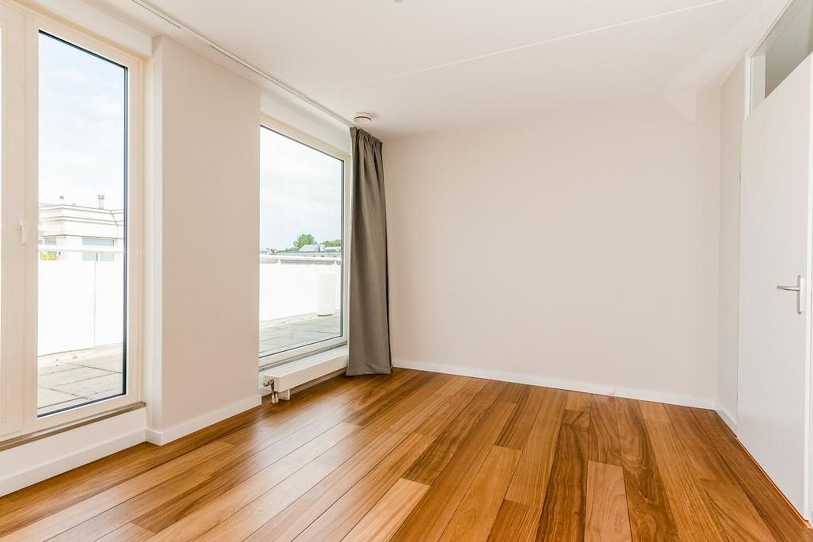 Burgemeester De Monchyplein 5