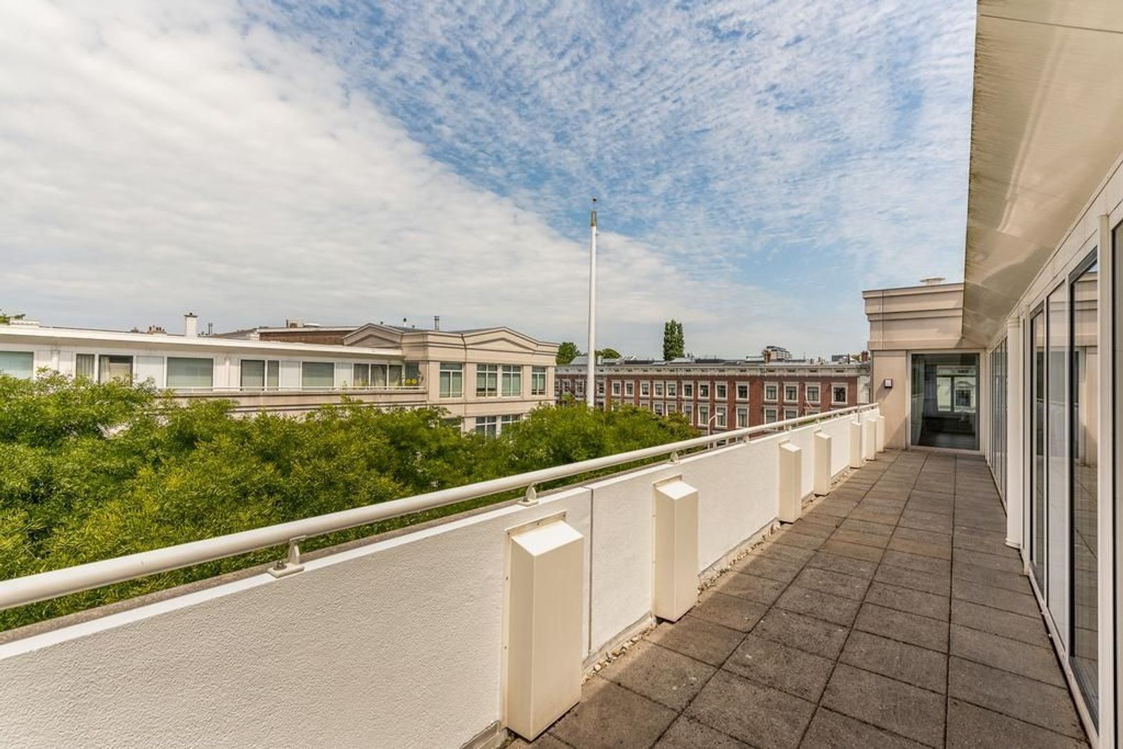 Burgemeester De Monchyplein 5