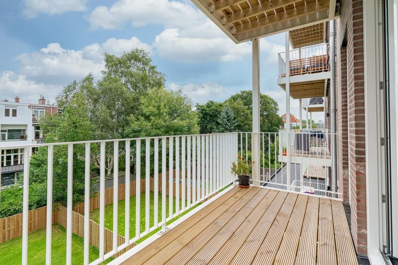 Laan van Nieuw-Oost-Indië 14 G