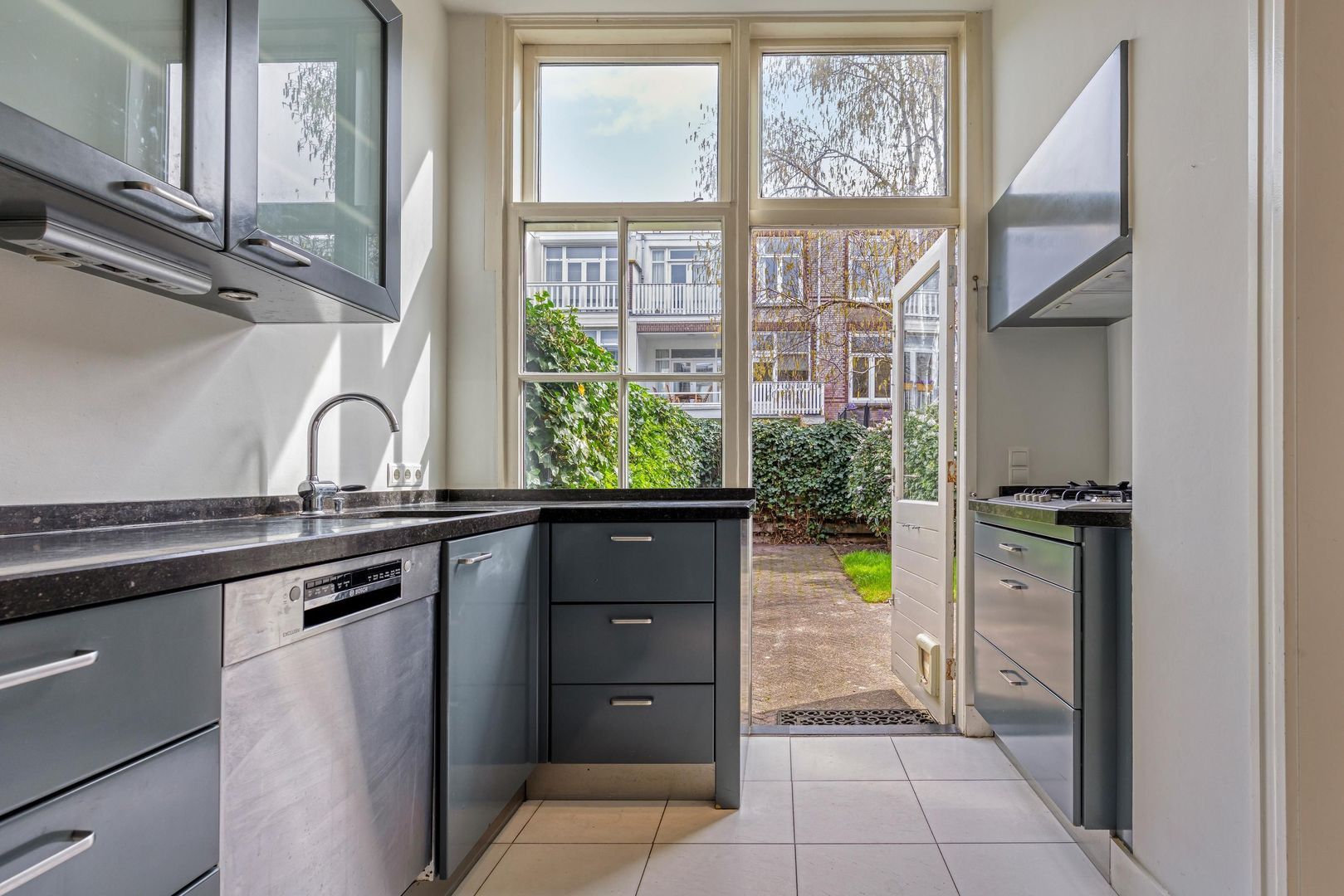 Van Beverningkstraat 146