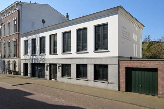 Nieuwe Schoolstraat 52 blur
