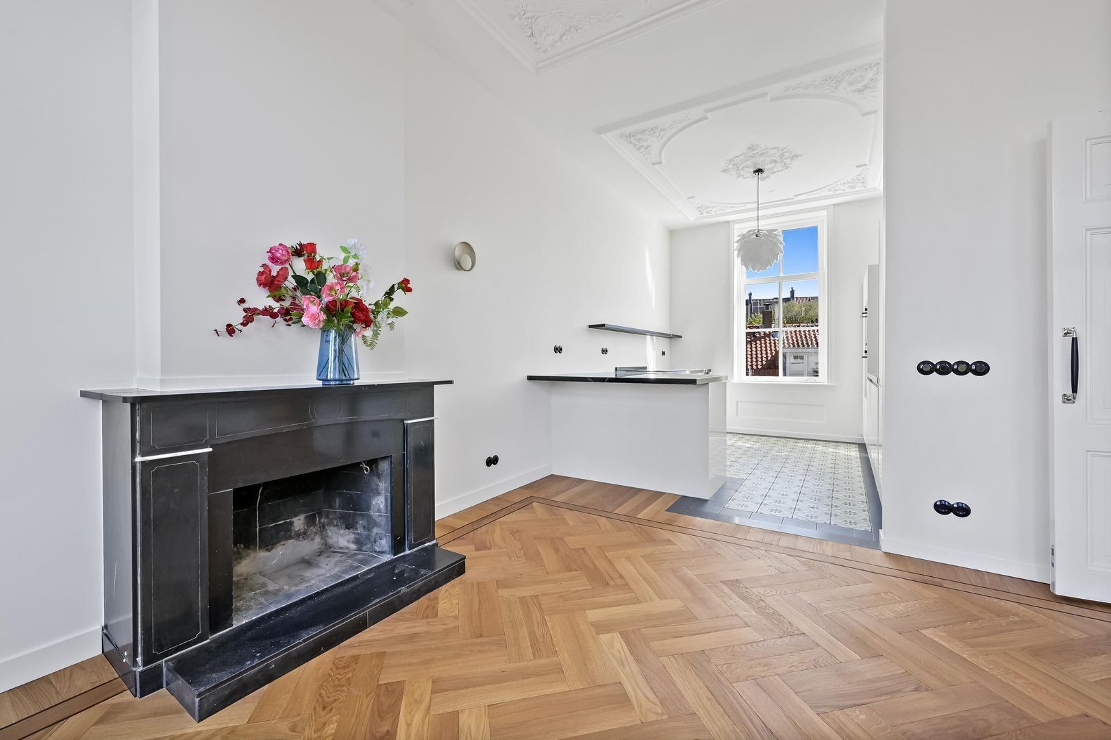 Paramaribostraat 9